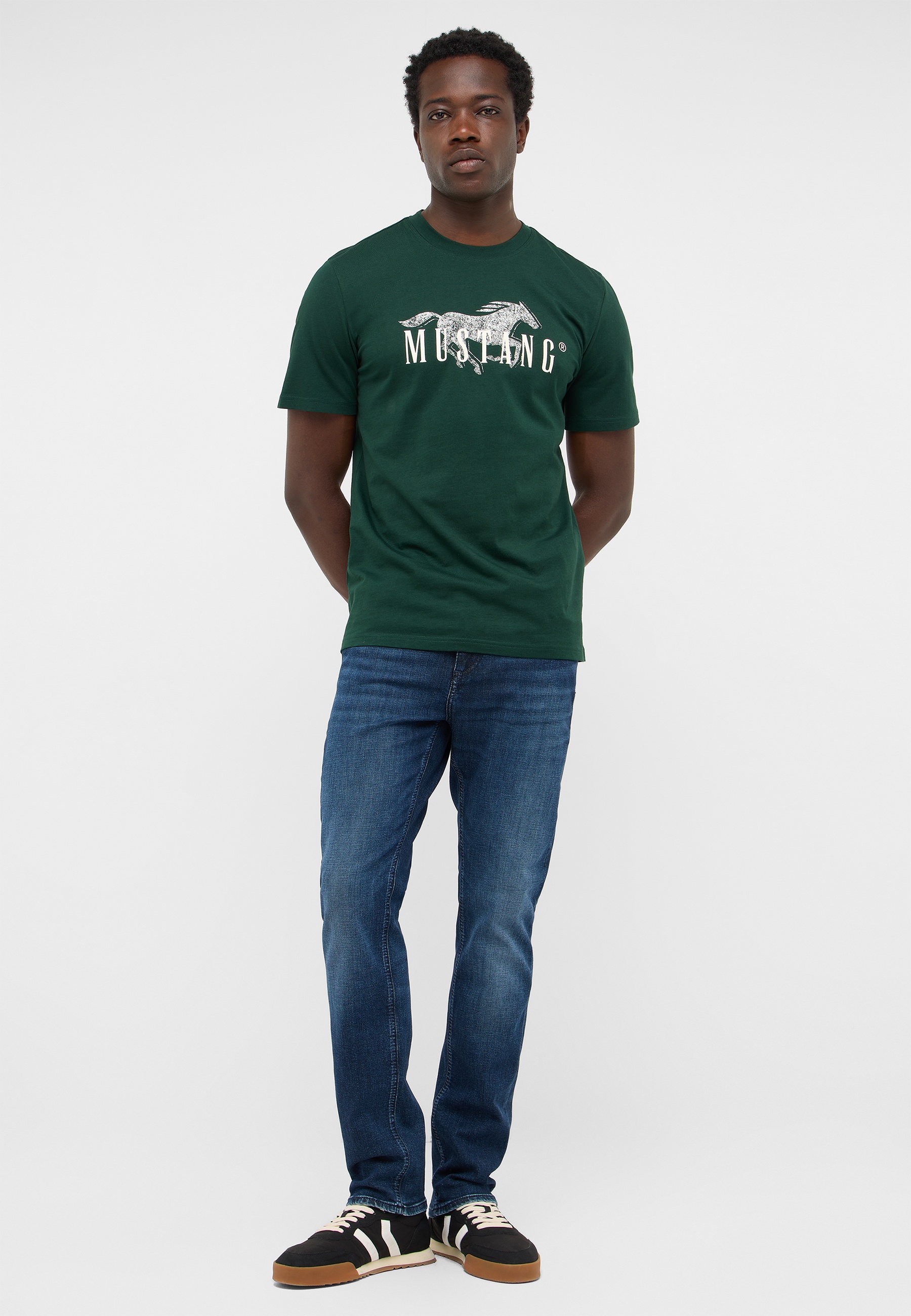 t-shirt, grün, kurzärmlig, grafik, Mustang