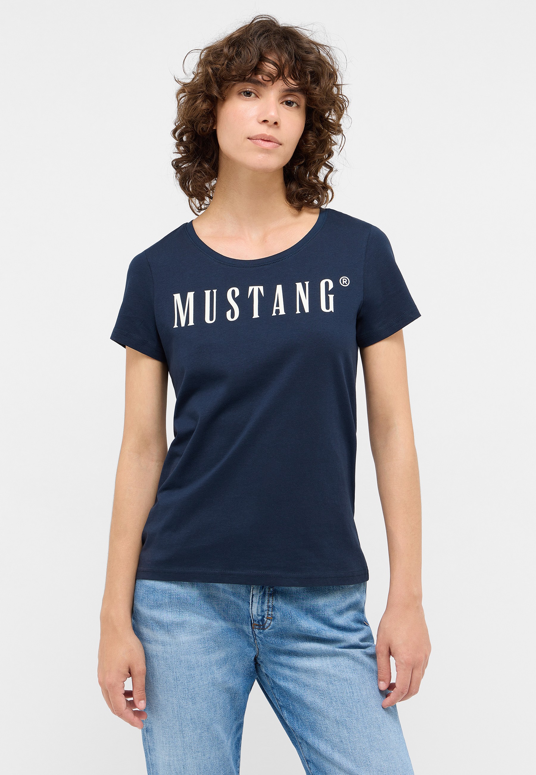 Bekleidung, T-shirt, Person, Hemd, Ärmel