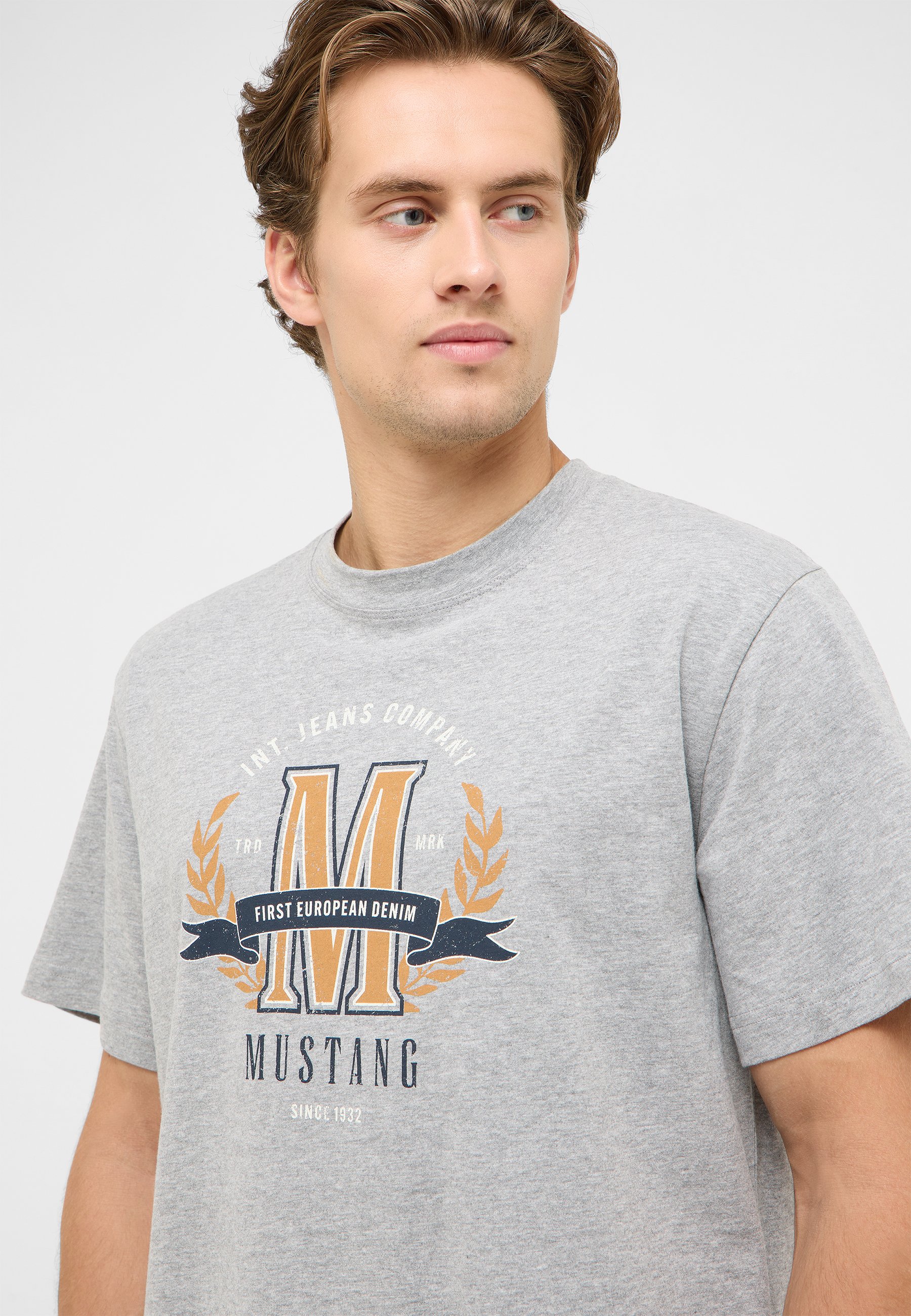 T-Shirt Style Akron