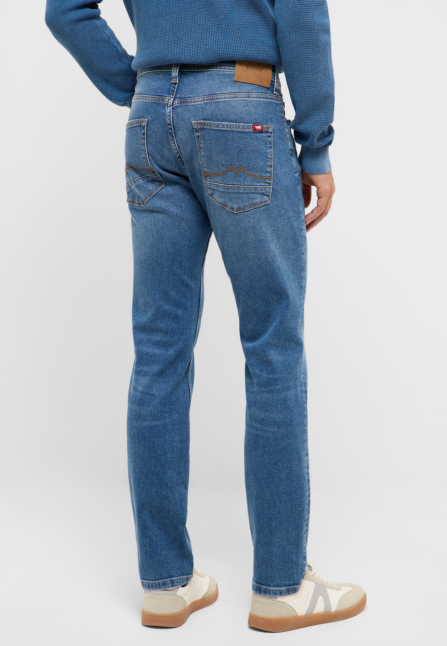 Bekleidung, Jeans, Hosen, Person