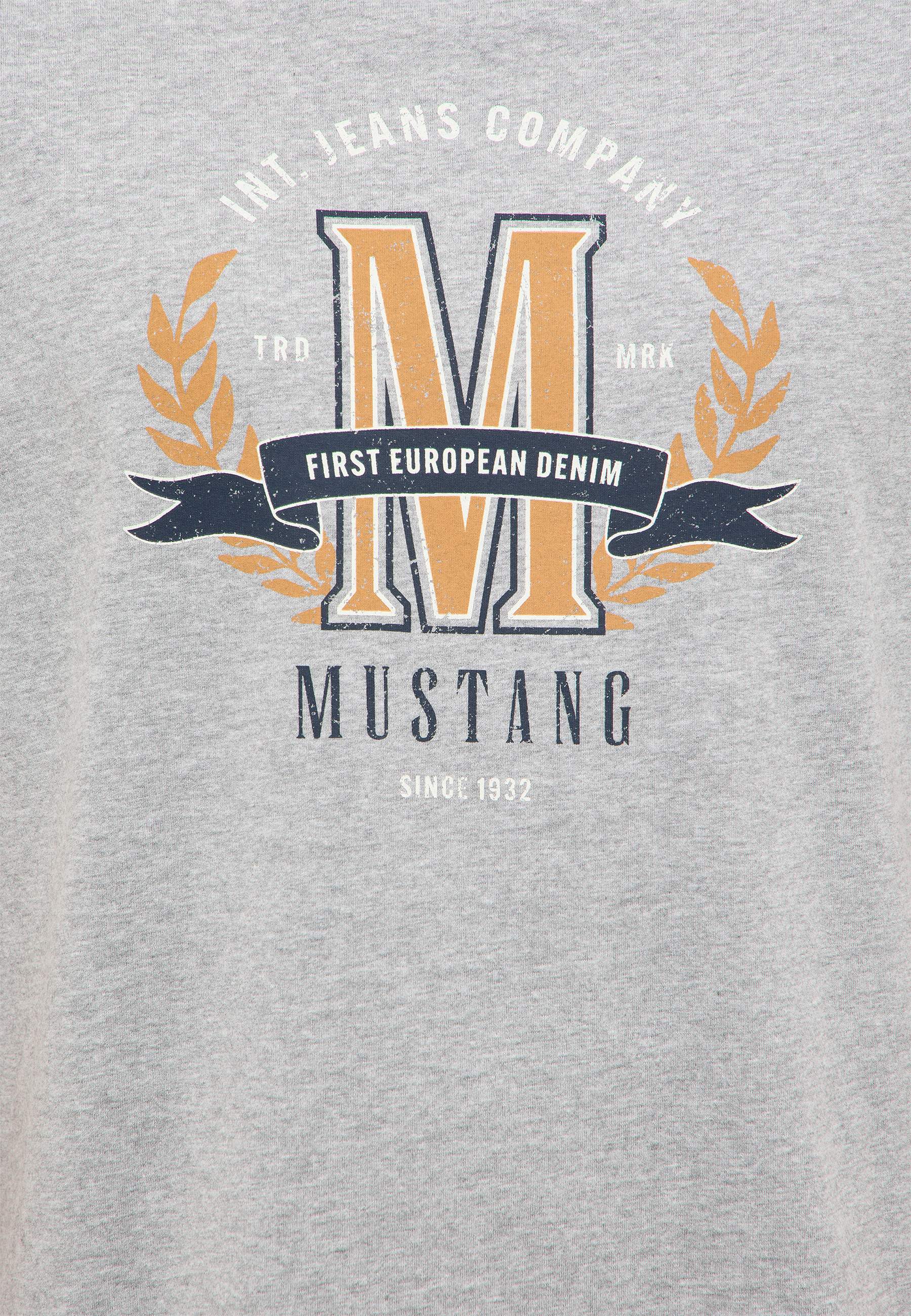 T-Shirt Style Akron