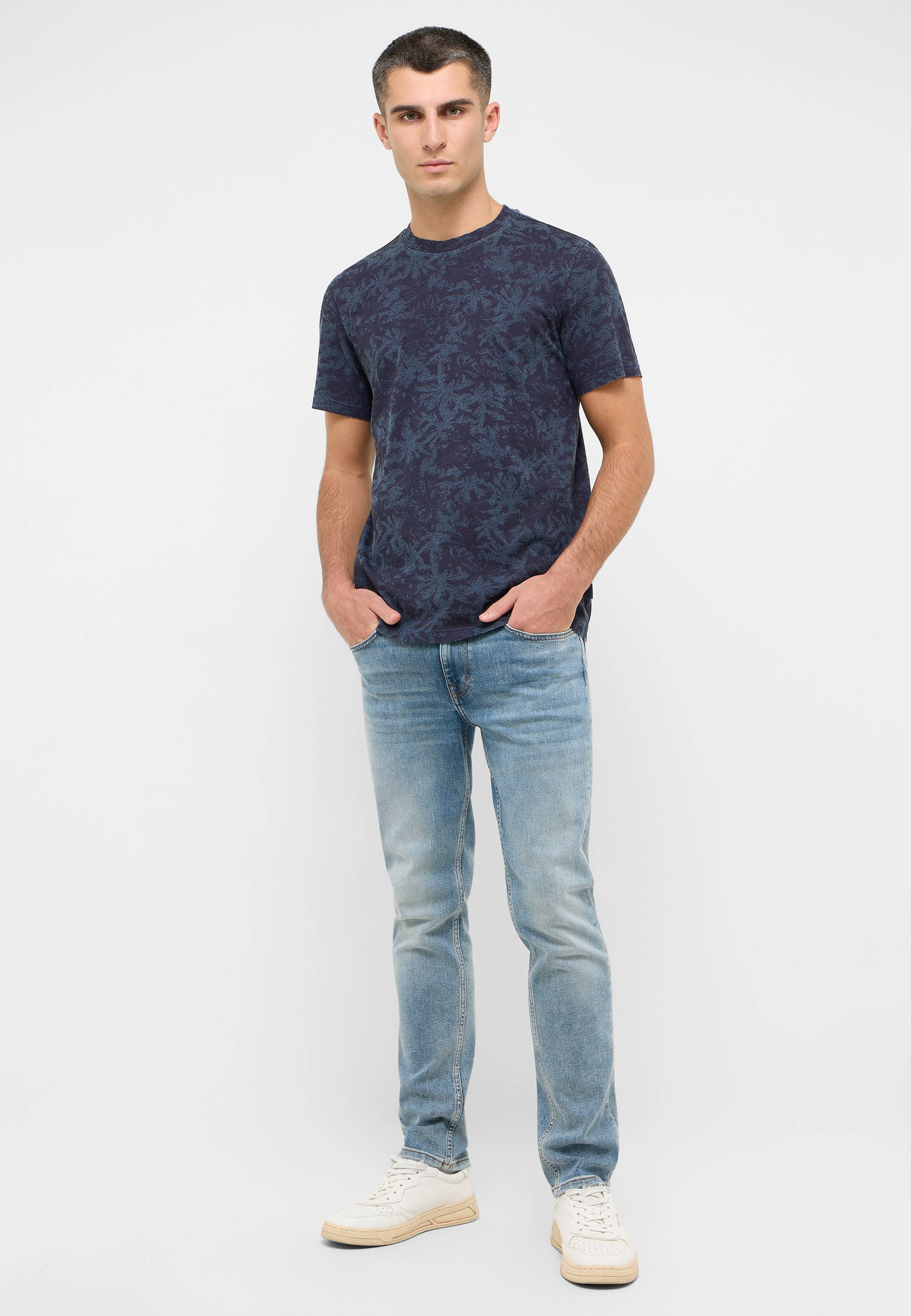 Hosen, T-shirt, Person, Stehend, Jeanshose