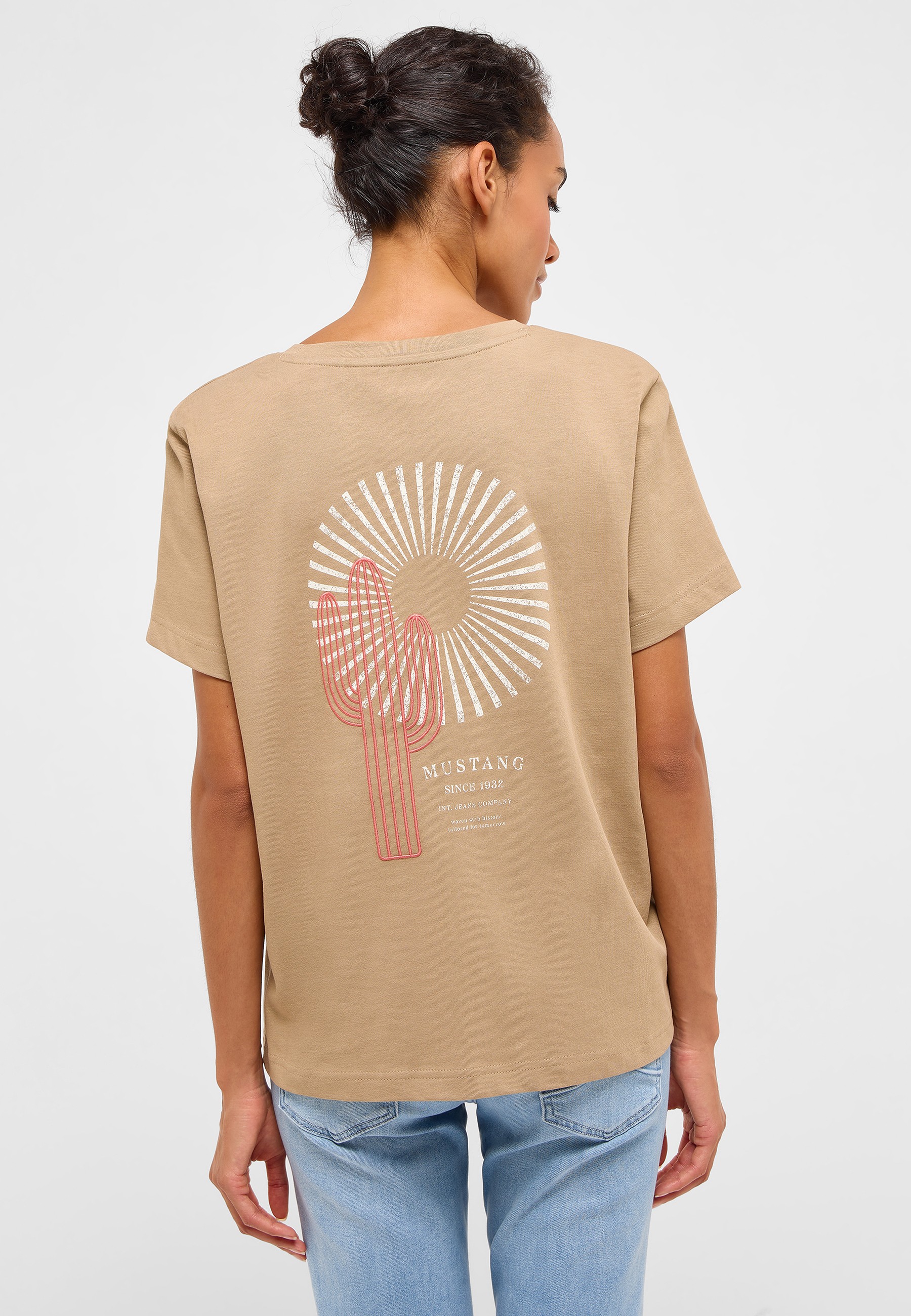 Bekleidung, T-shirt, Ärmel, Person