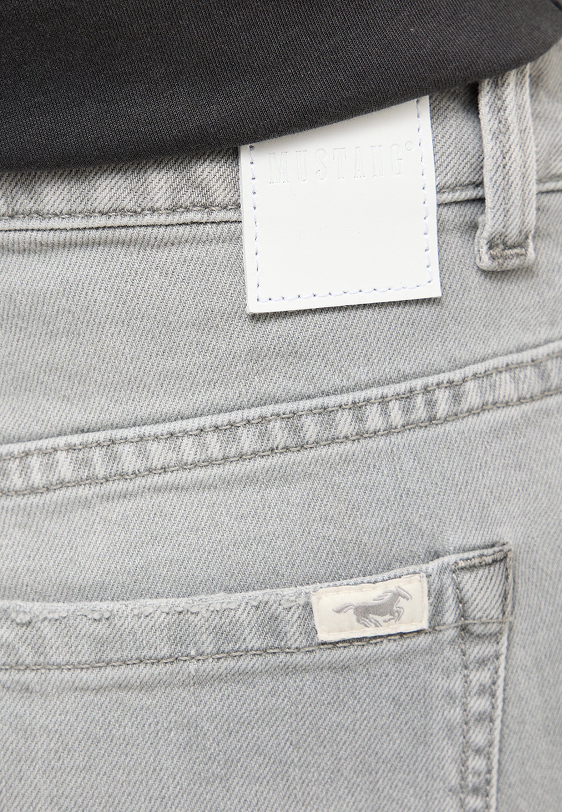 Jeans, Denim, Back pocket, White label, Textured fabric