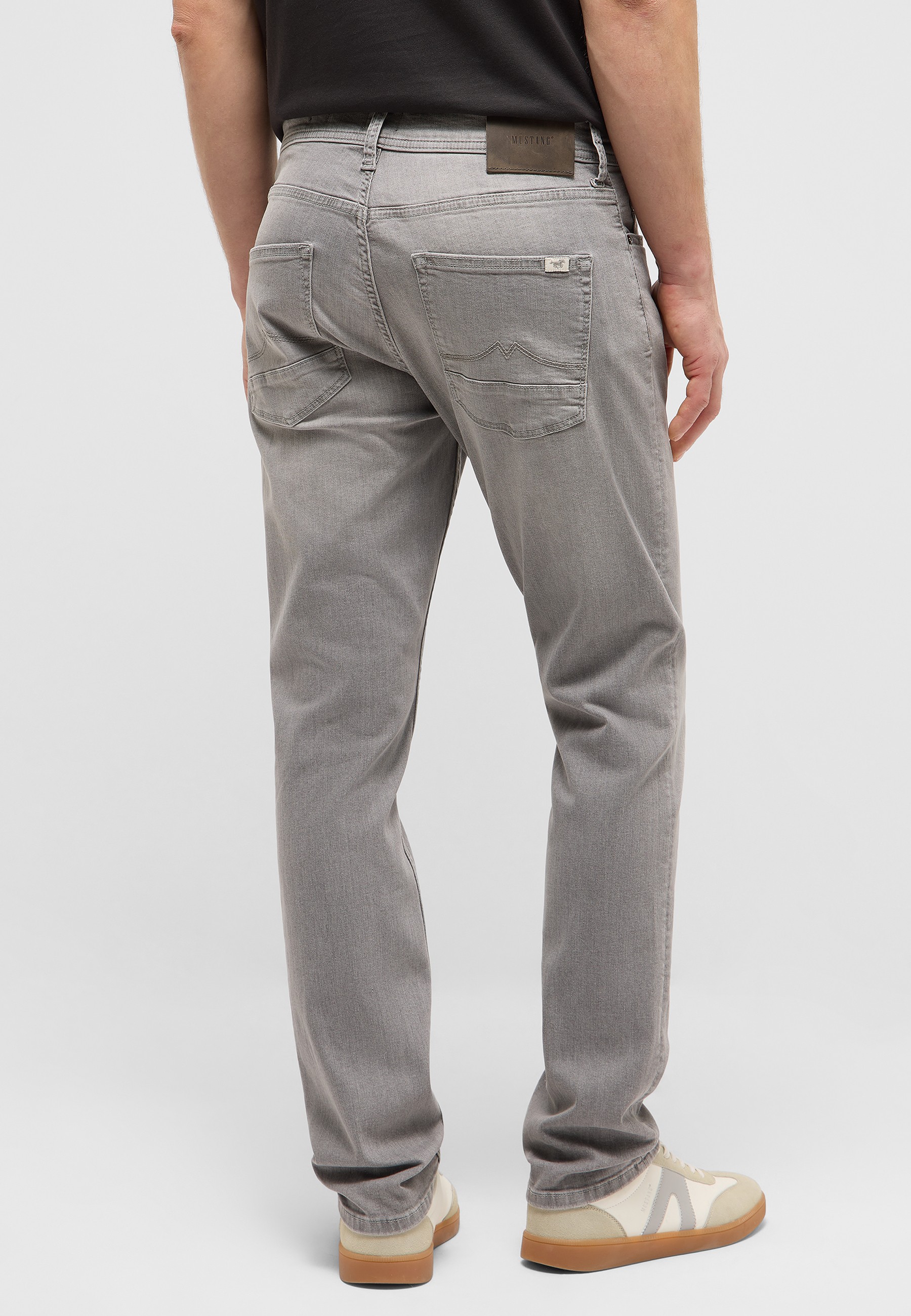 jeans, grau, Gesäßtaschen, gerade Passform