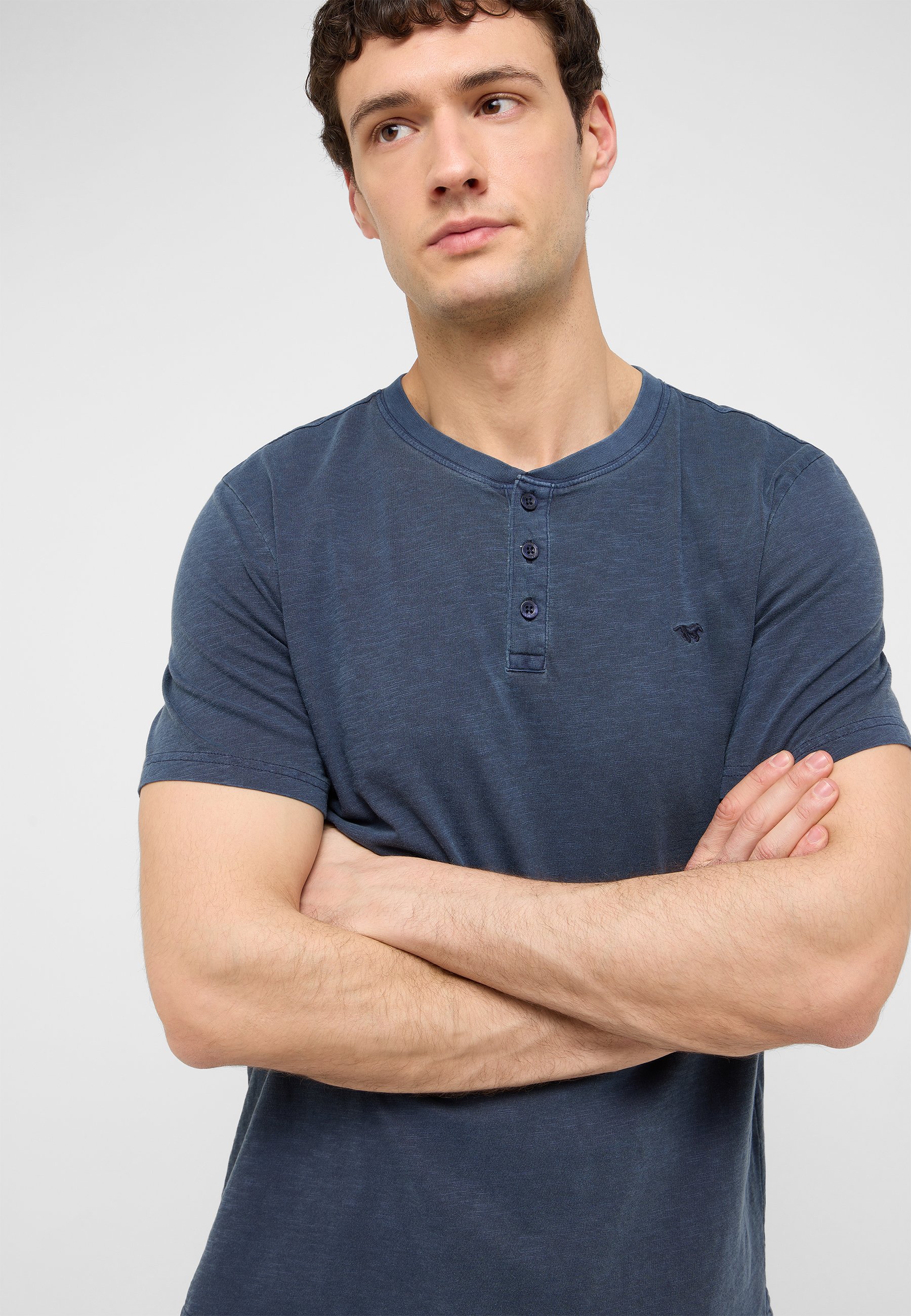 t-shirt, henley, kurzarm, blau, unifarben