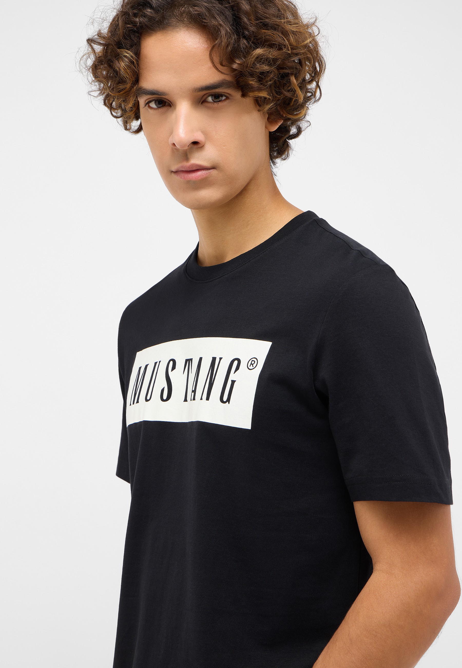 Bekleidung, T-shirt, Hemd, Person