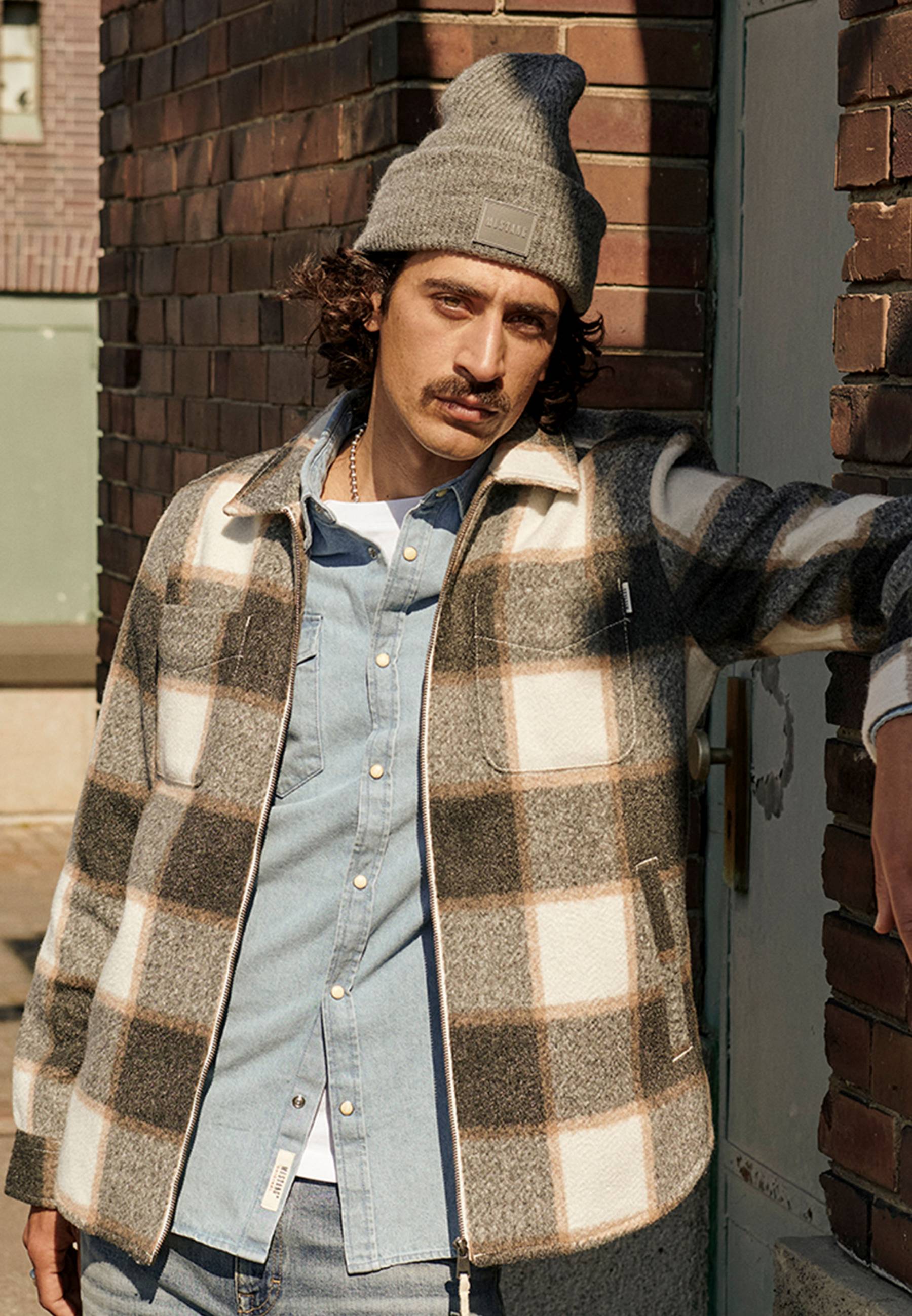 Mütze, Hut, Mantel, Person, Gesicht