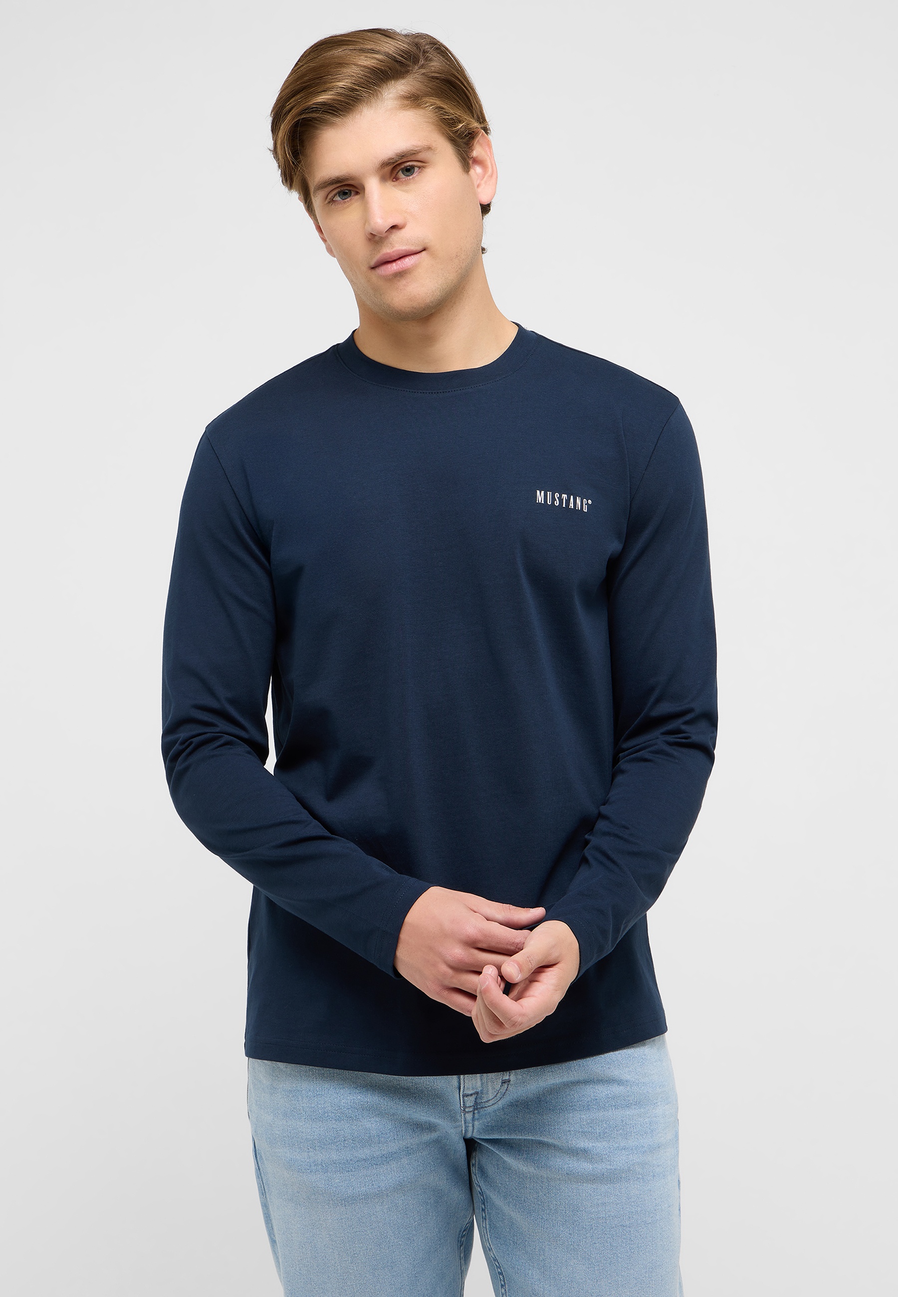 Langarm, Ärmel, Erwachsener, Mann, Person