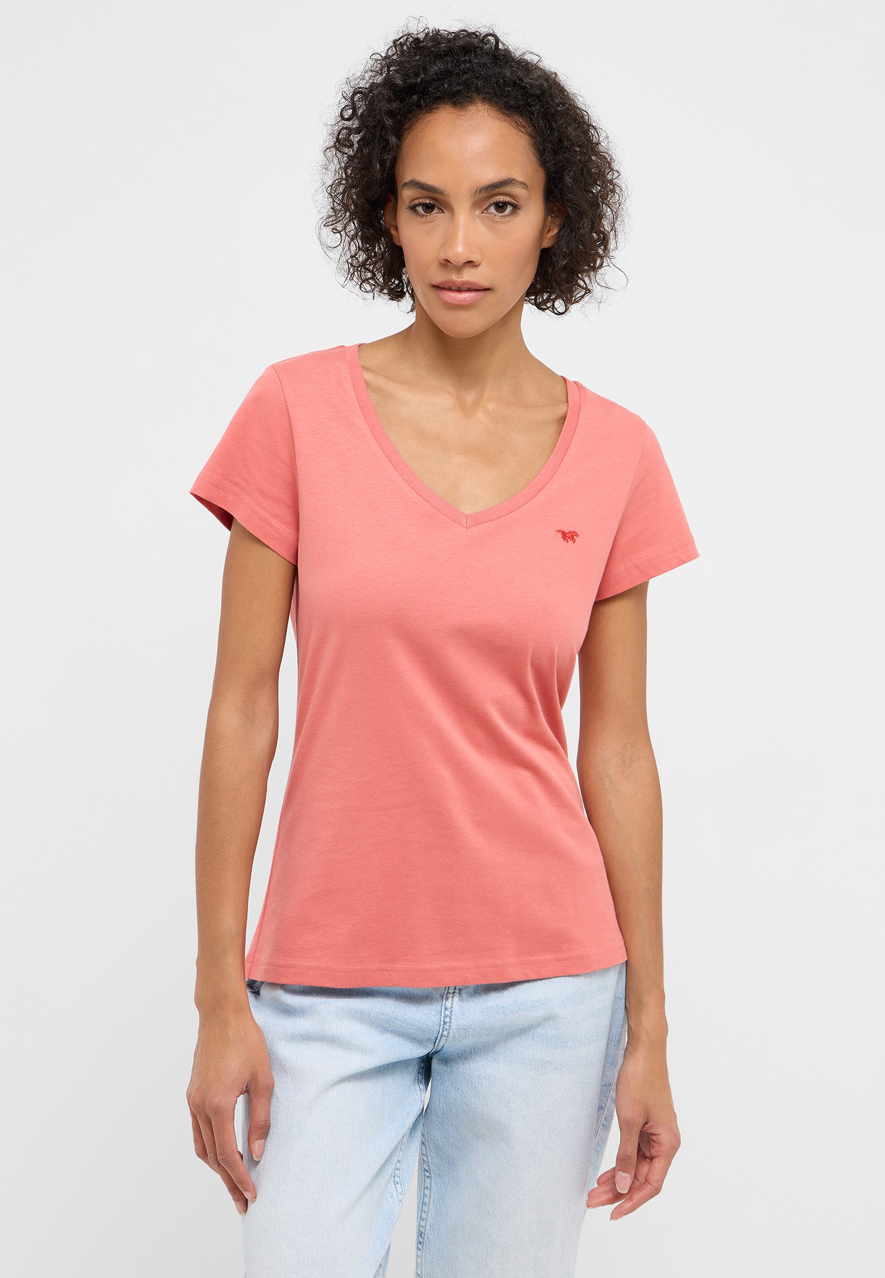 Bluse, Kleidung, T-shirt, Person, Kurze Hose