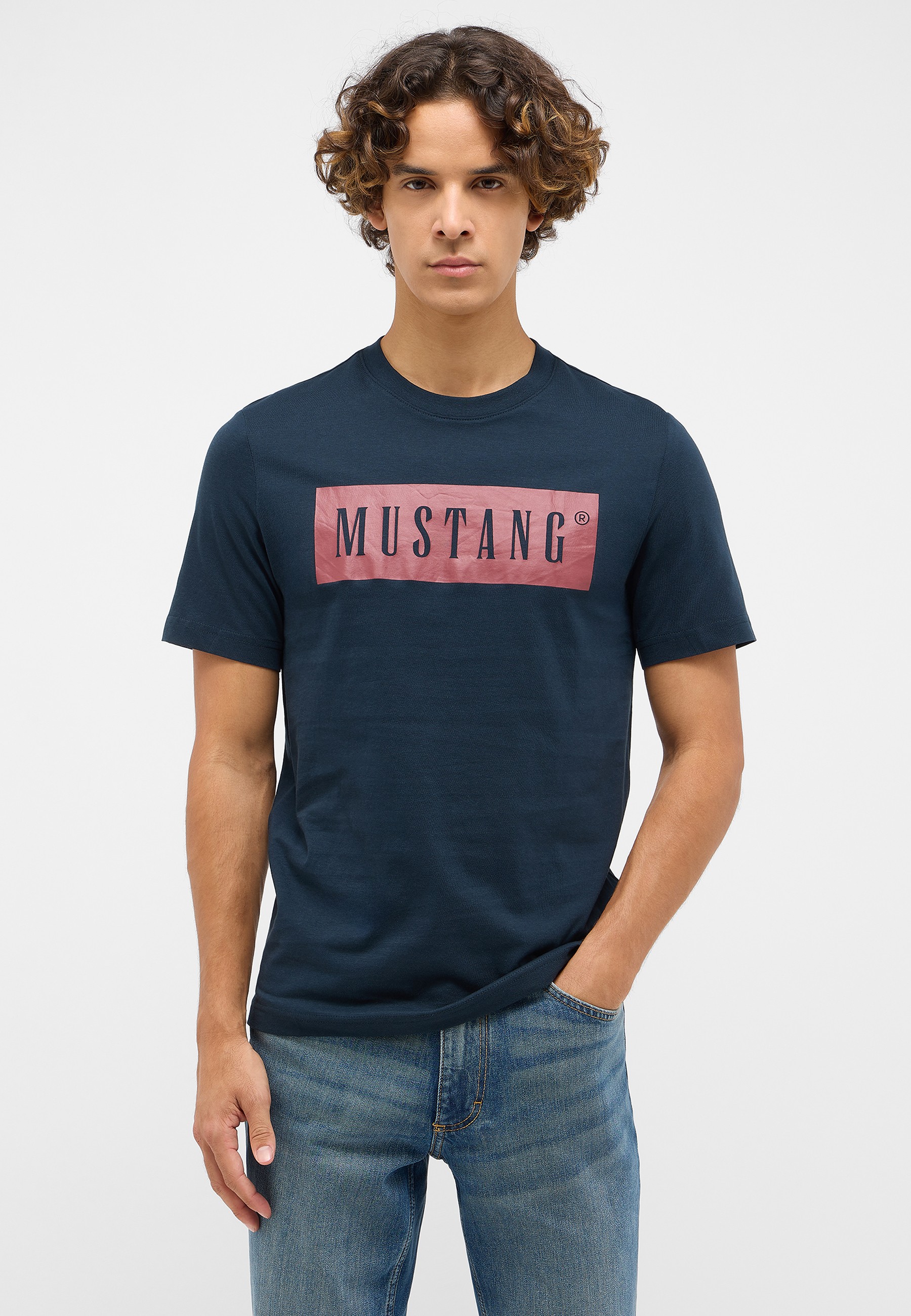 Bekleidung, T-shirt, Hemd, Person