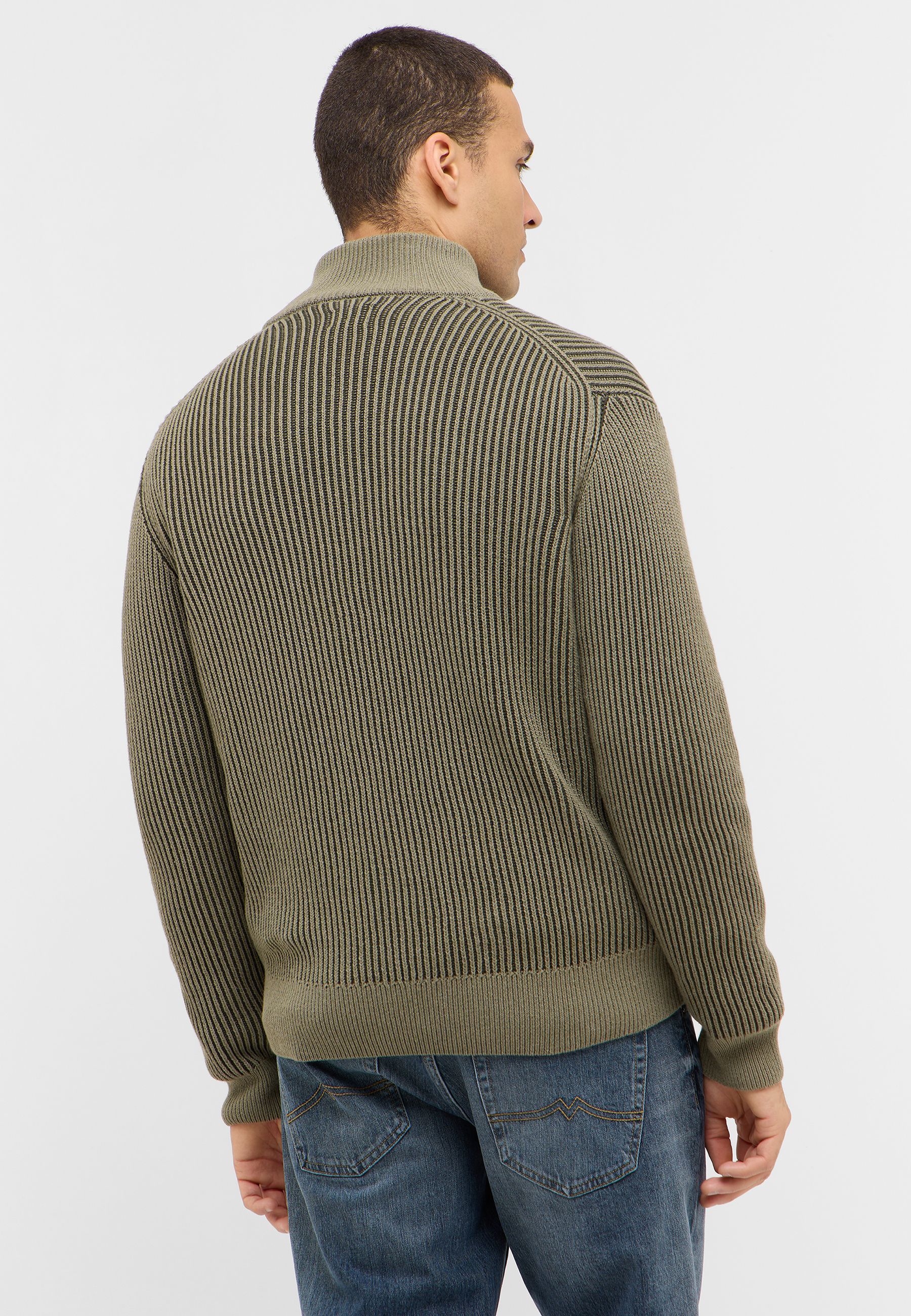 Bekleidung, Strickwaren, Pullover