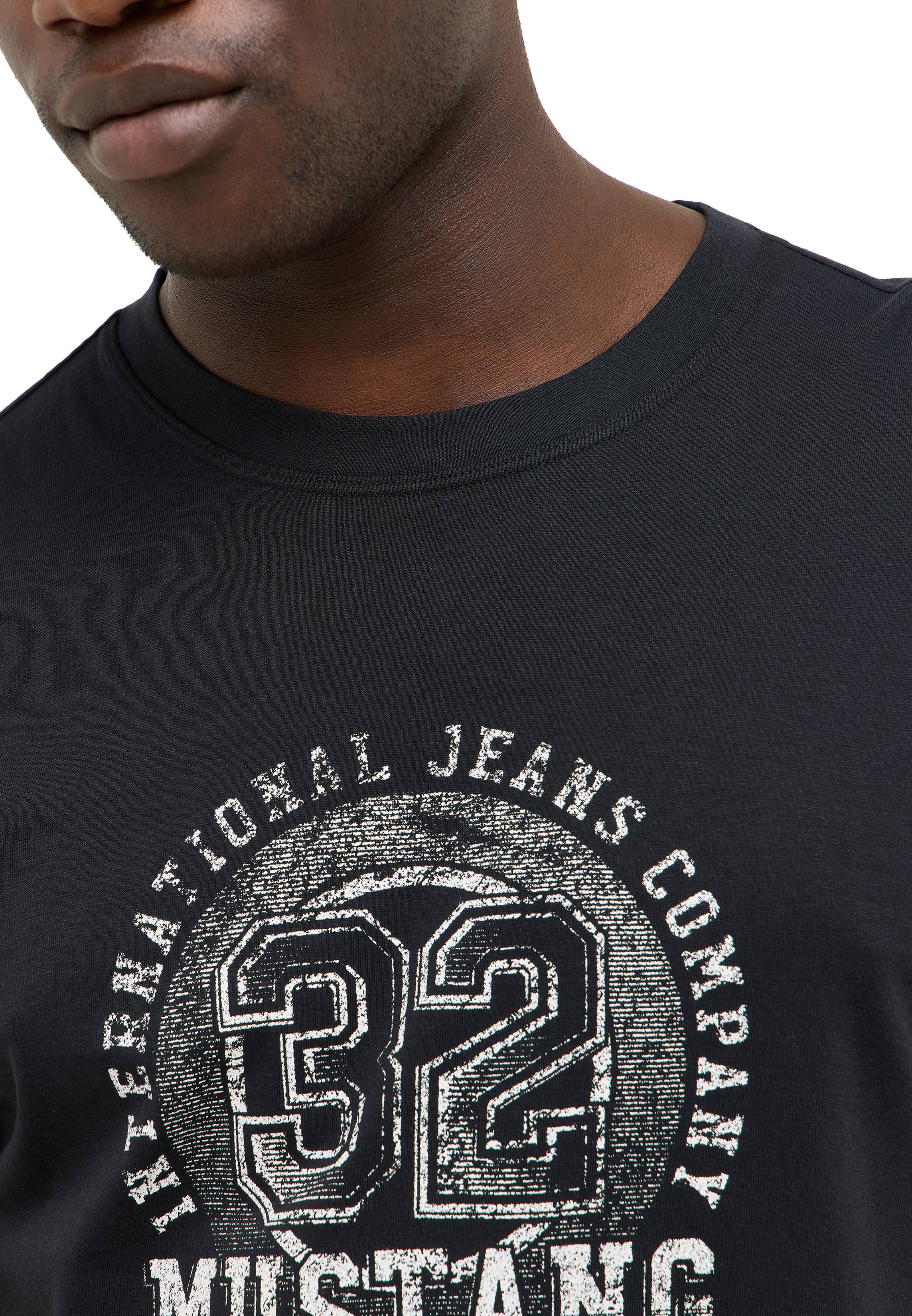 T-shirt, Hemd, Erwachsener, Mann, Person