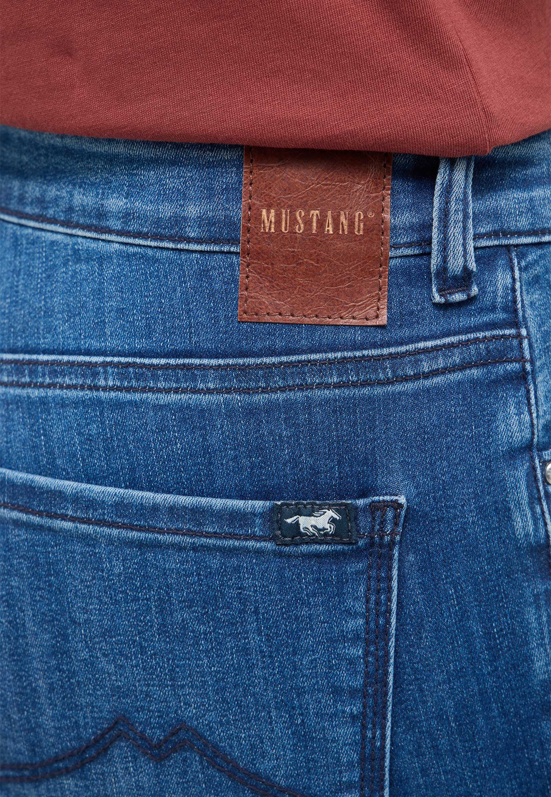 Jeans Style Crosby Relaxed Slim