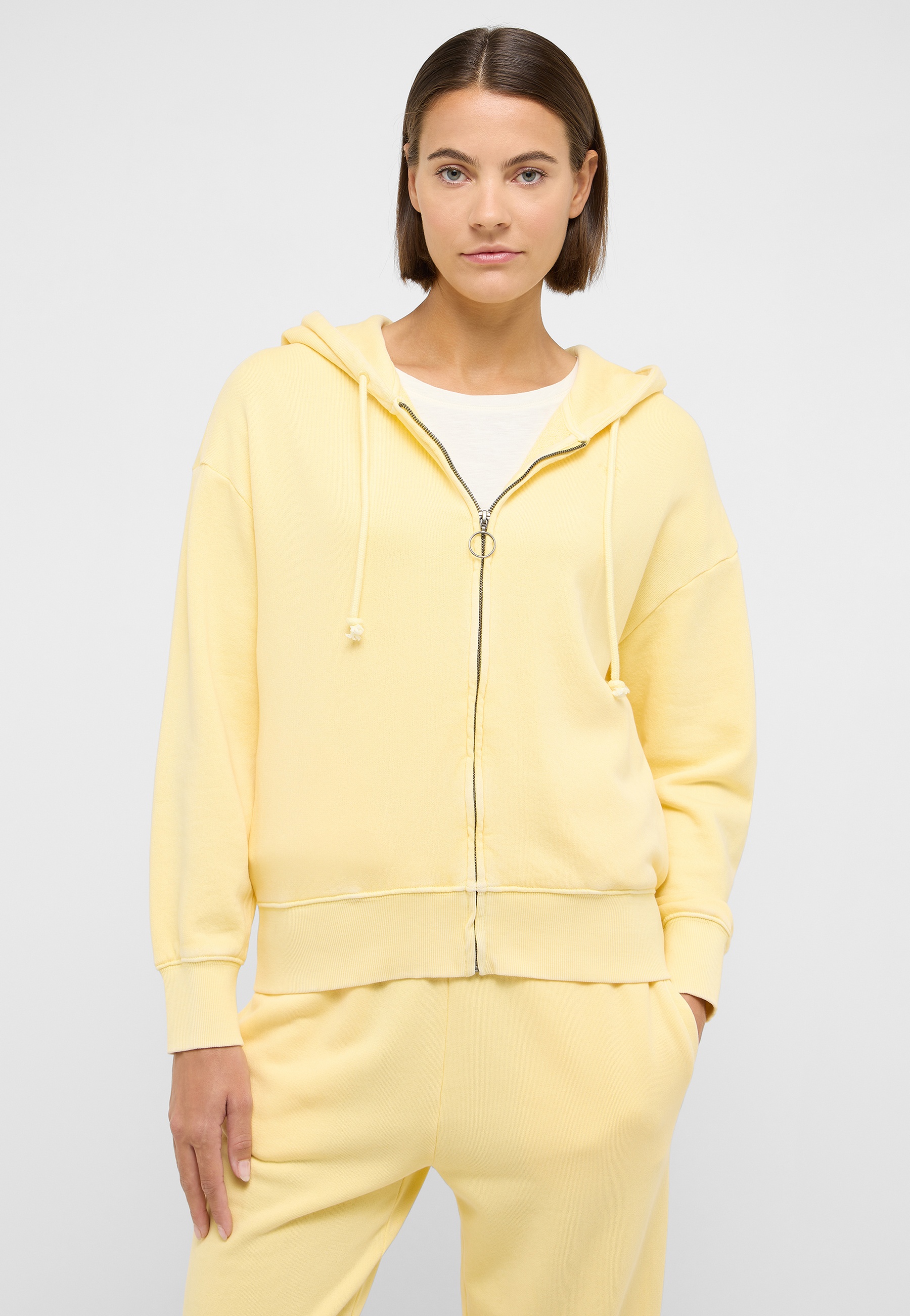 Strickwaren, Pullover, Sweatshirt, Jacke, Kapuzenpulli