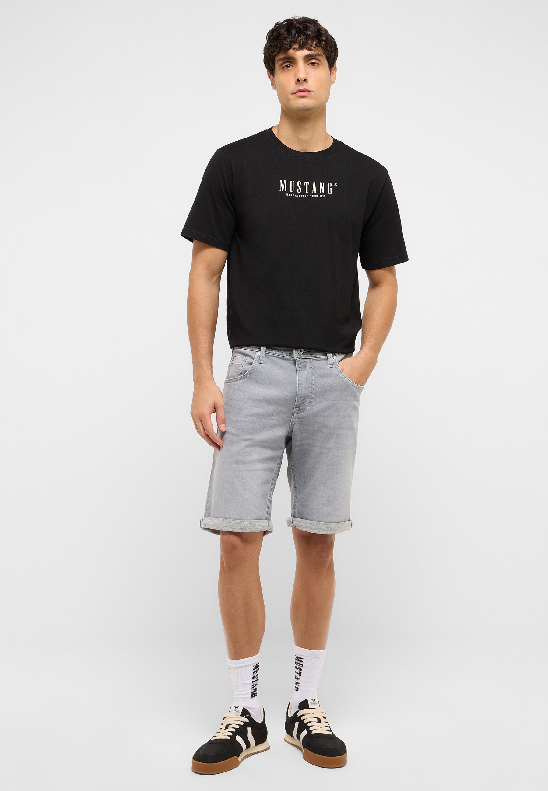 Kurze Hose, T-shirt, Junge, Person, Jugendlich