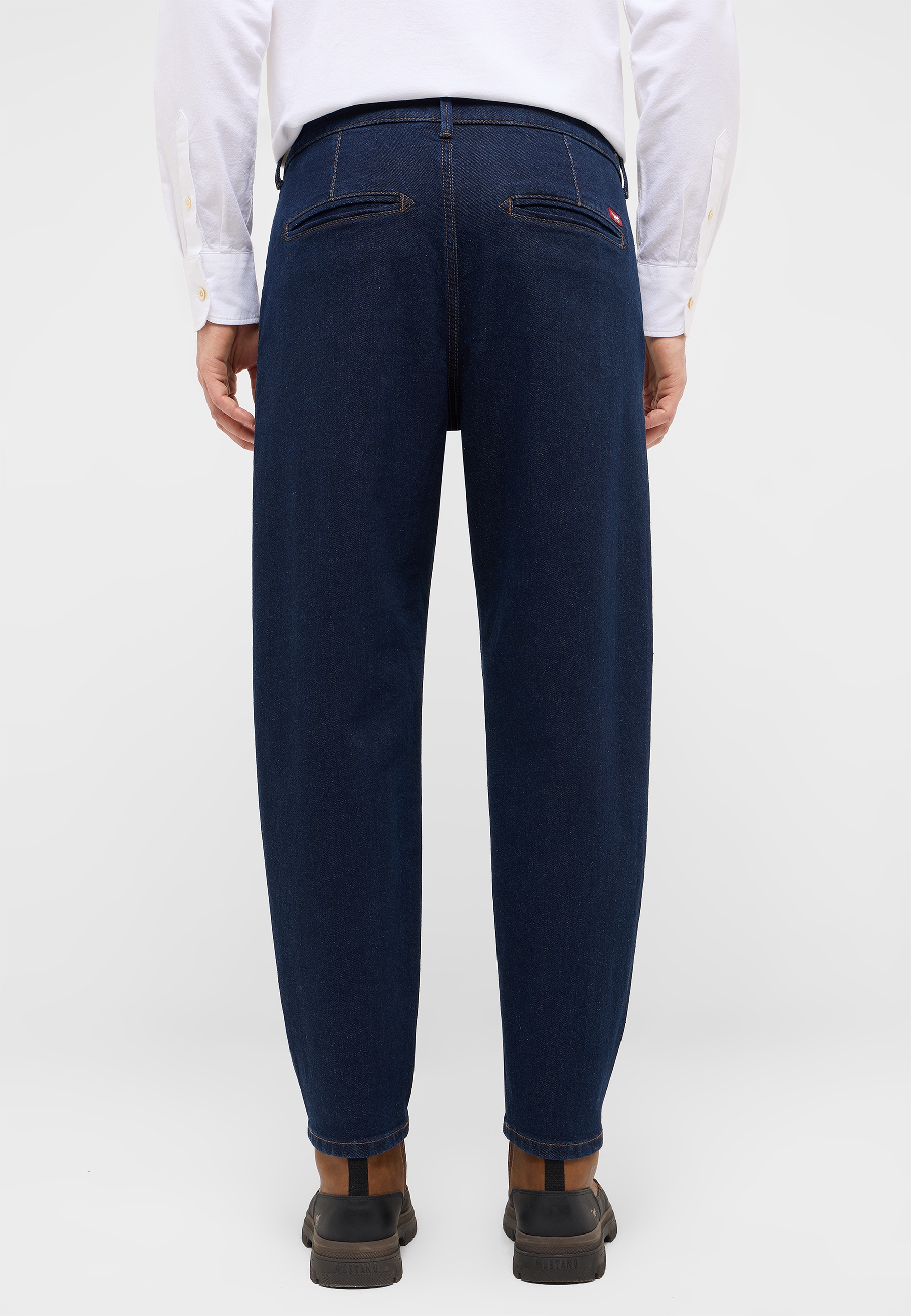 Jeans, Hose, Dunkelblau, Backansicht, Aussparungen