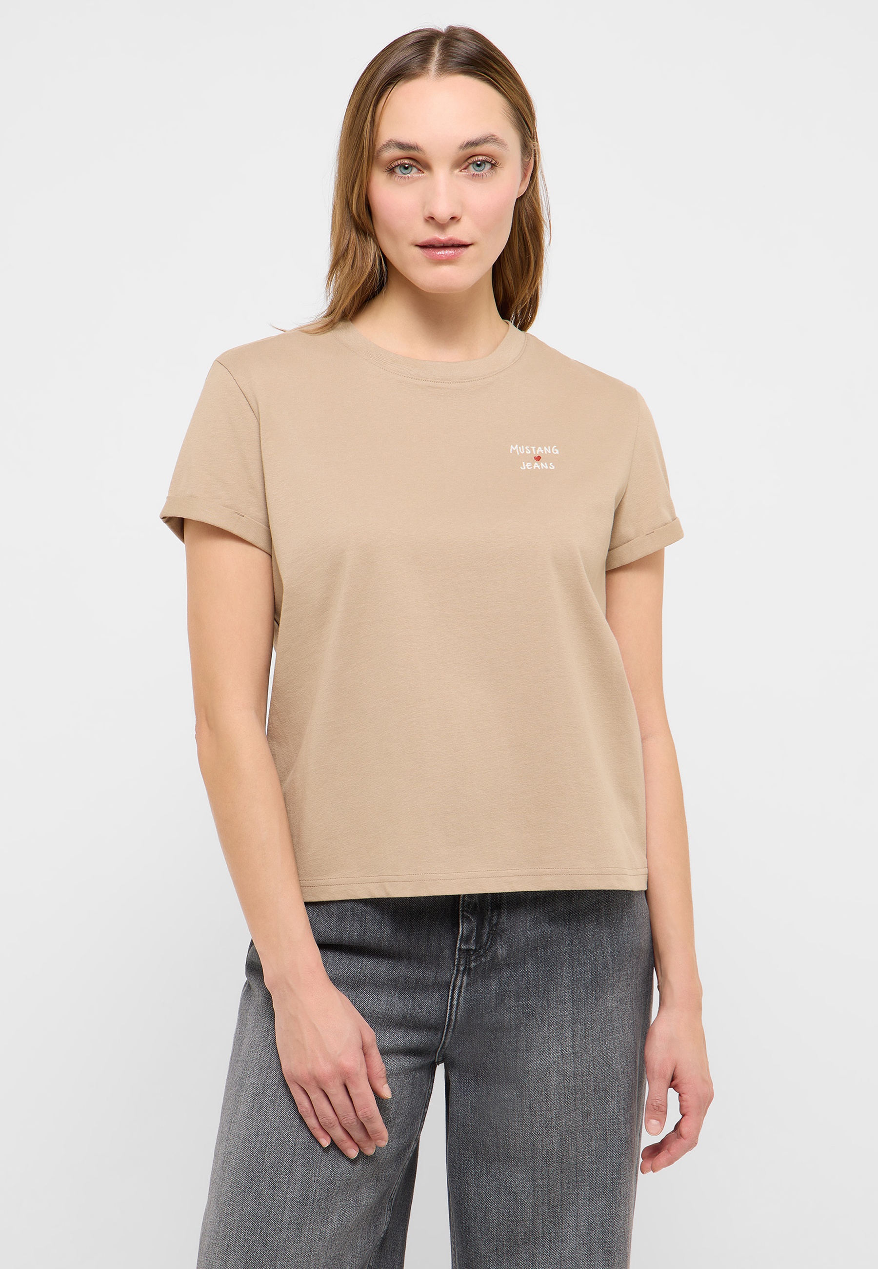 T-shirt, Bluse, Jeans, Person, Frau