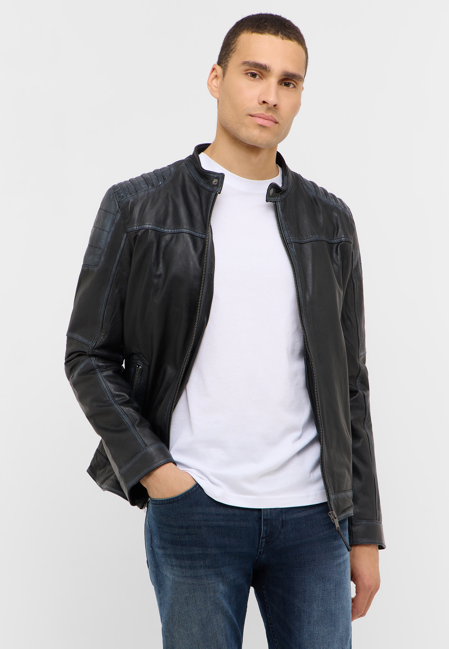 Mantel, Jacke, Erwachsener, Mann, Person