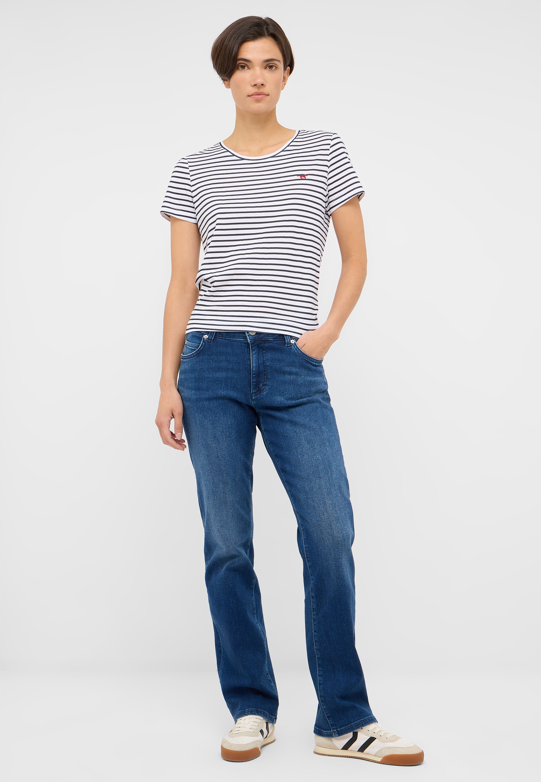 gestreiftes t-shirt, runder ausschnitt, kurzärmelig, waagrechte streifen, weiß marineblau