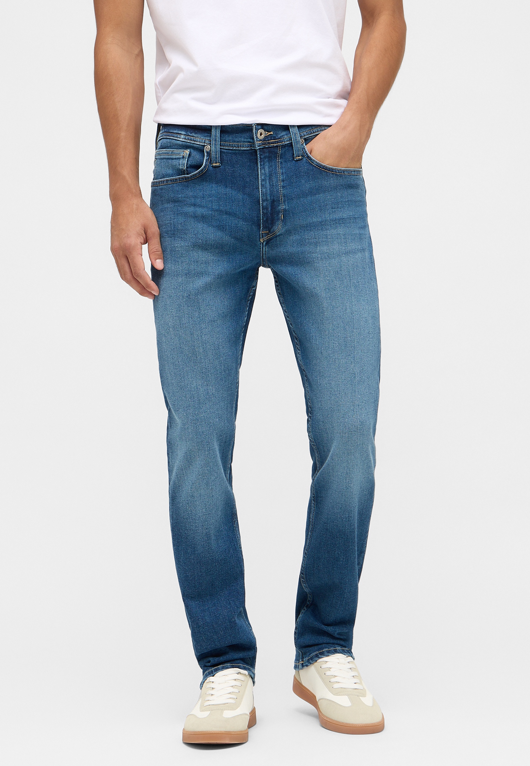 Jeans, Slim-fit, Blauer Denim, Knopfverschluss, Fünf-Taschen