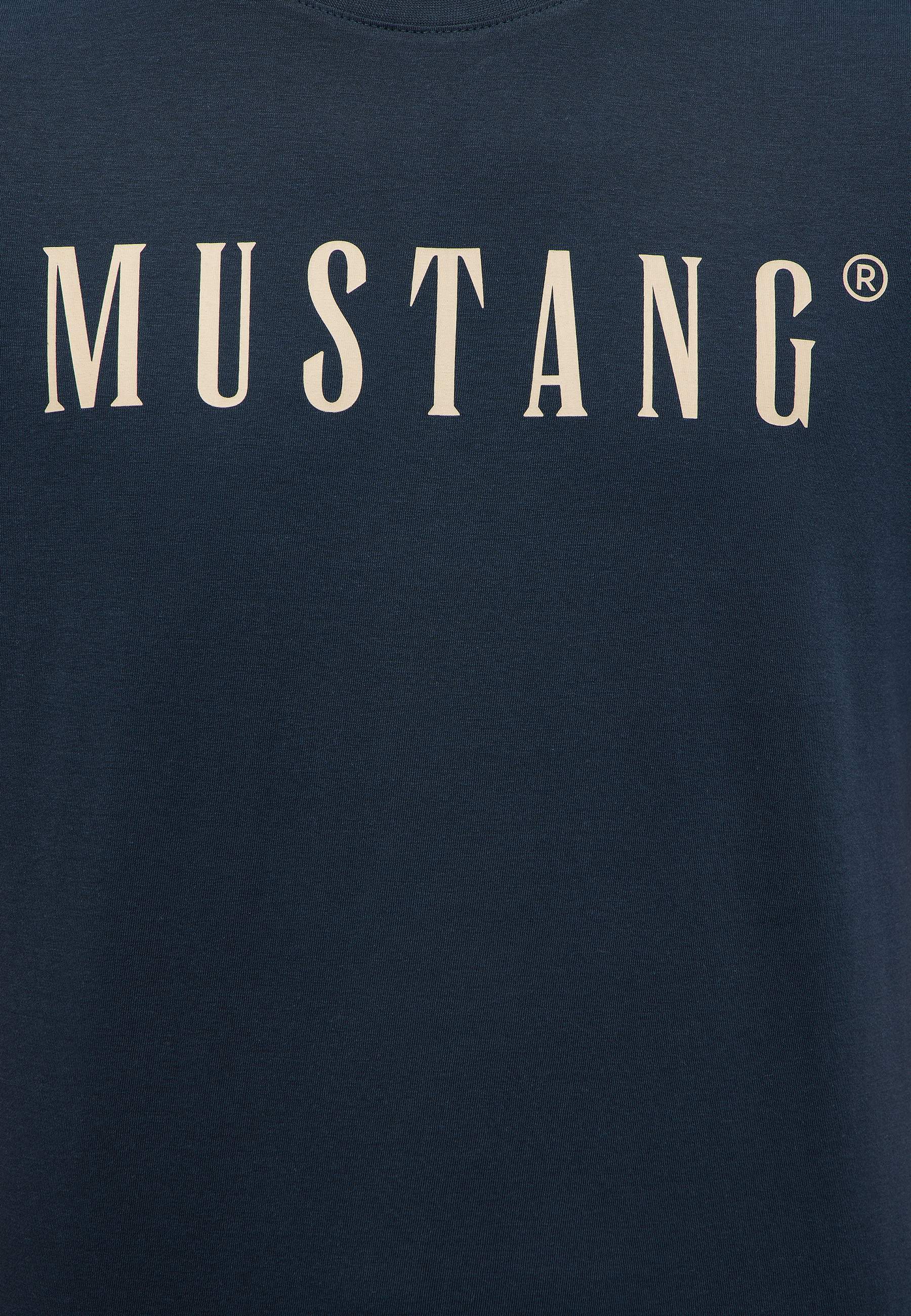 Bekleidung, T-shirt, Buch, Langarm, Hemd