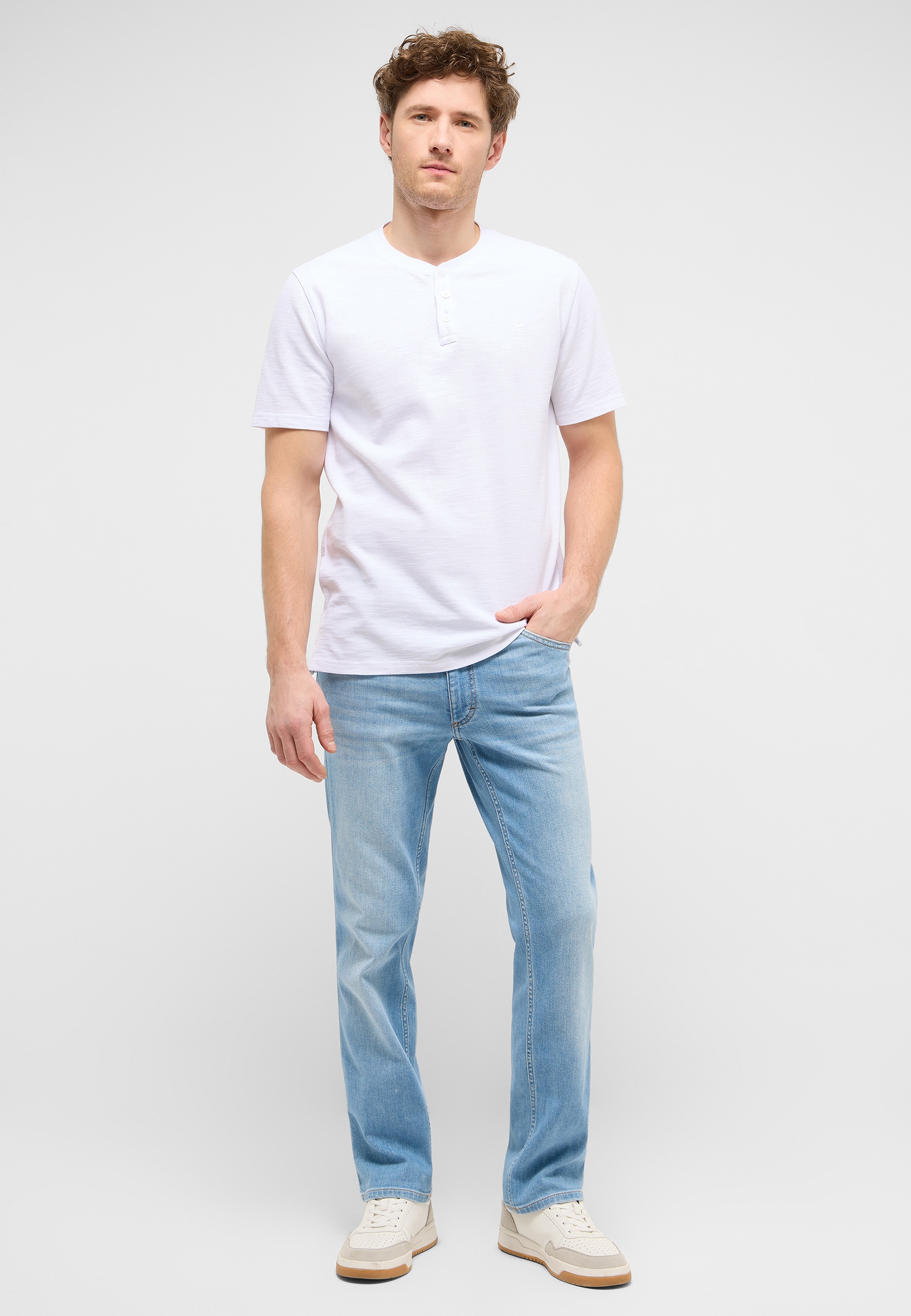 Tee, T-Shirt, Hemdärmeln, Weiß, Jeans