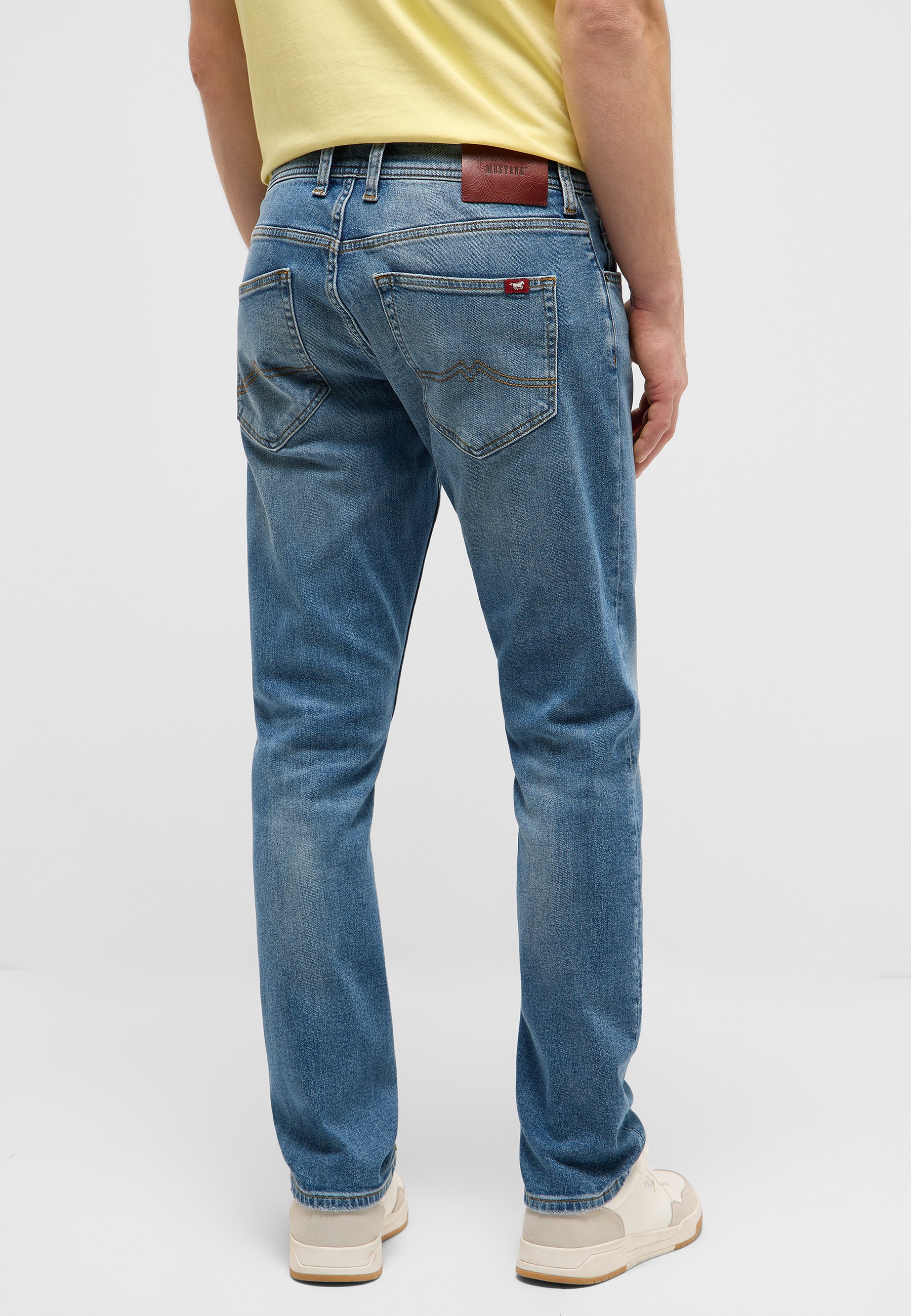 jeans, denim, back pocket, blue jeans, straight leg