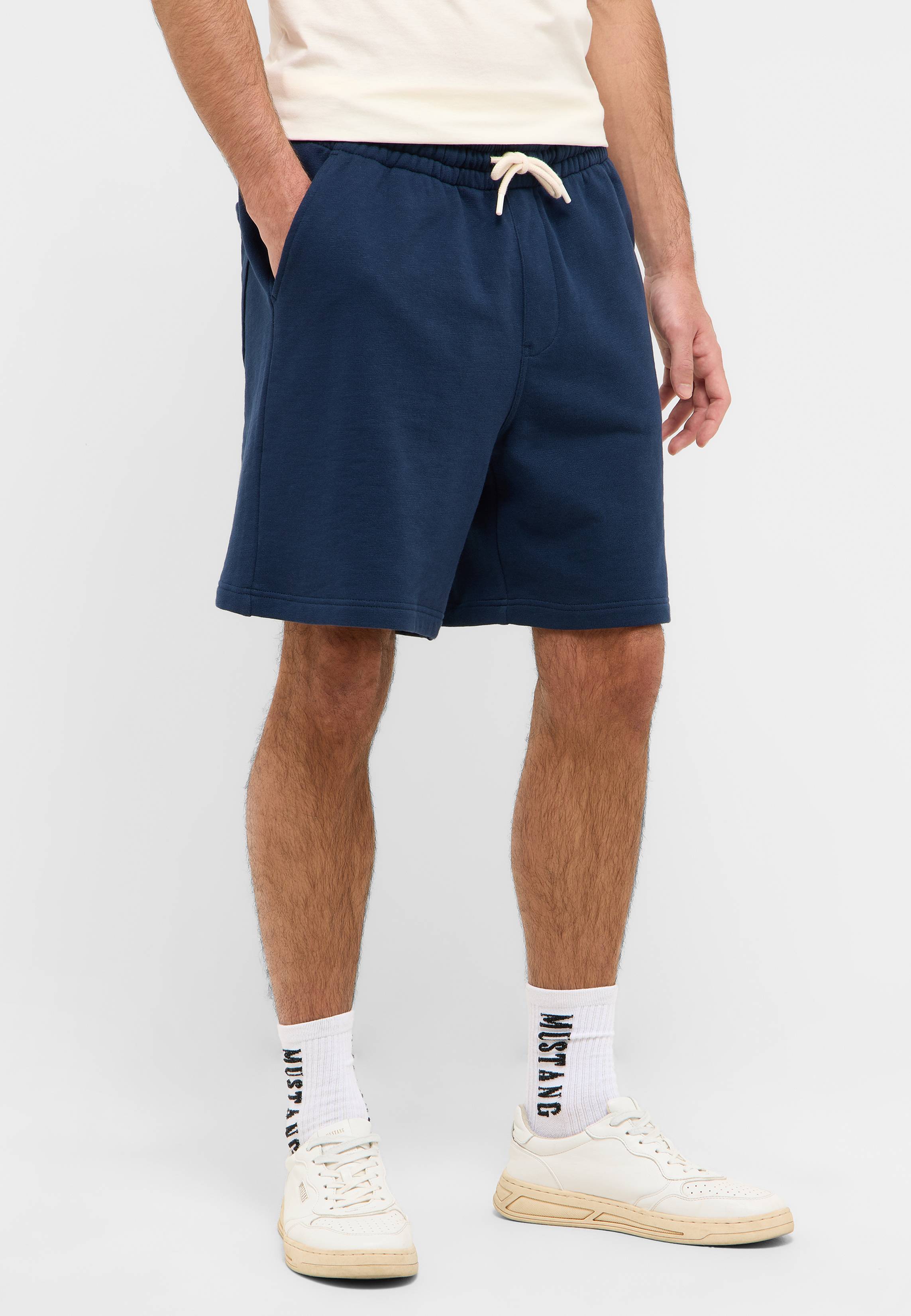 Bekleidung, Kurze Hosen, Person