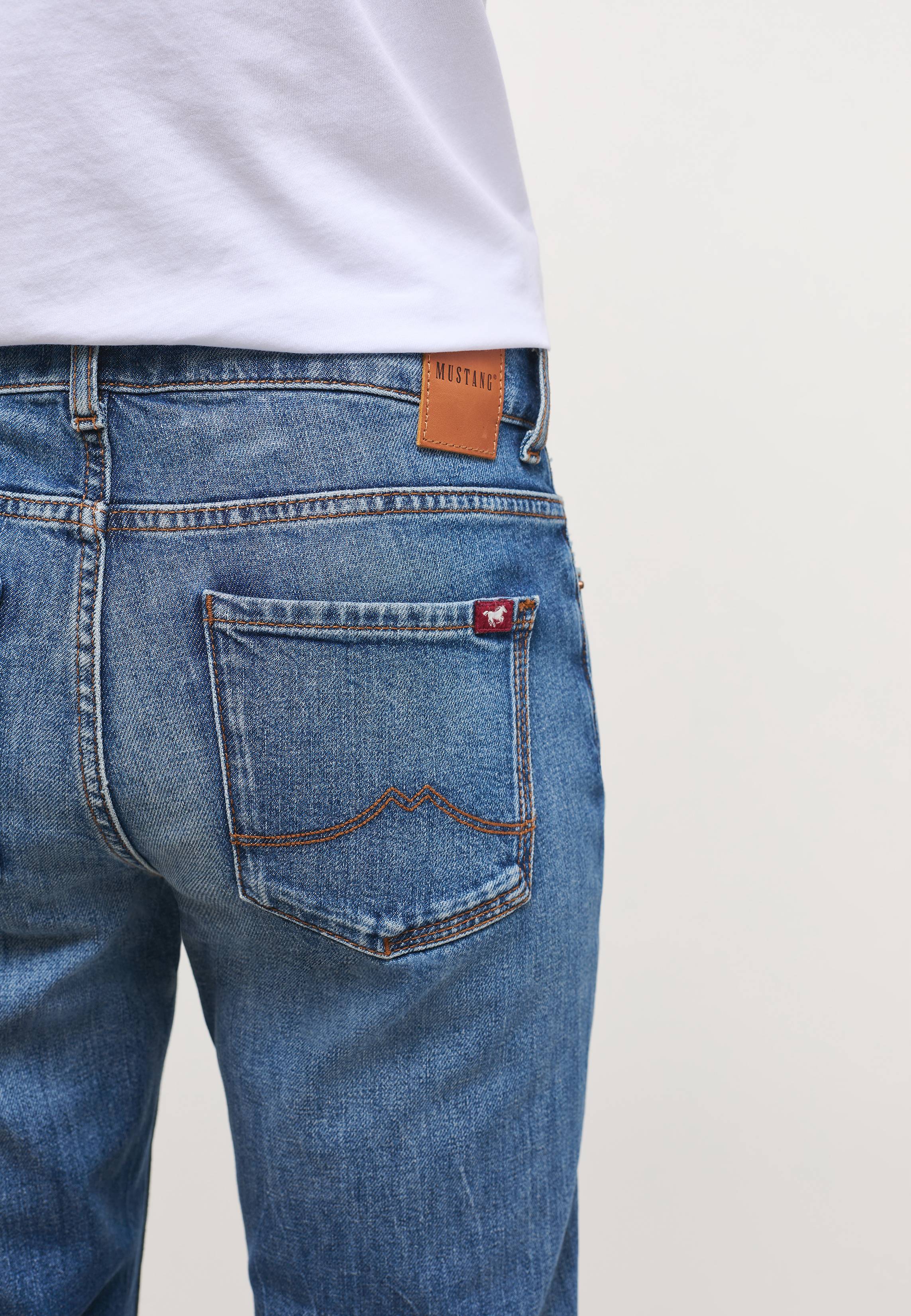 Jeans Style Crosby Relaxed Straight