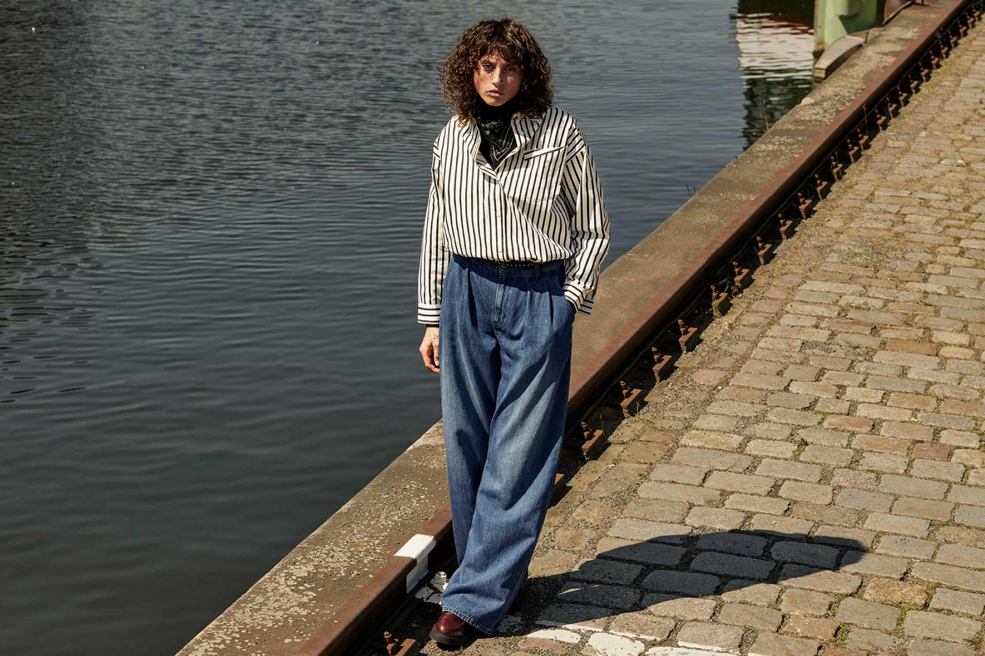 Hosen, Pfad, Uferpromenade, Bluse, Gehweg