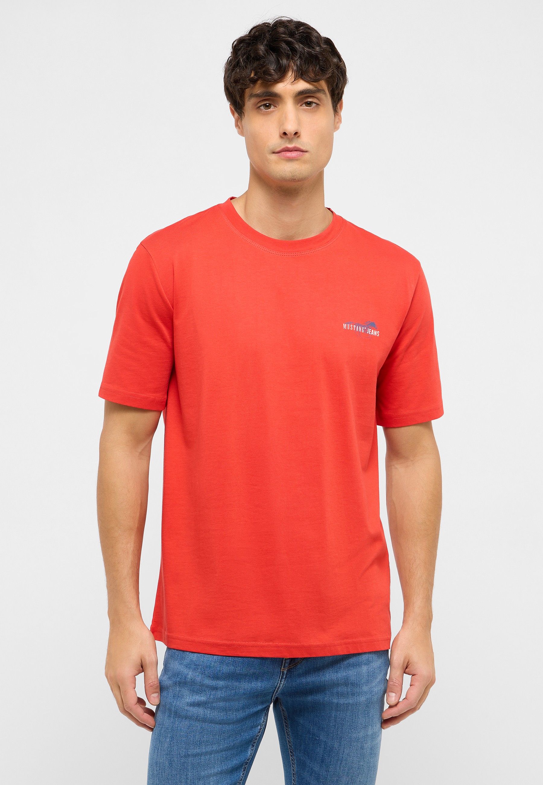 Bekleidung, T-shirt, Person, Jeans, Hemd