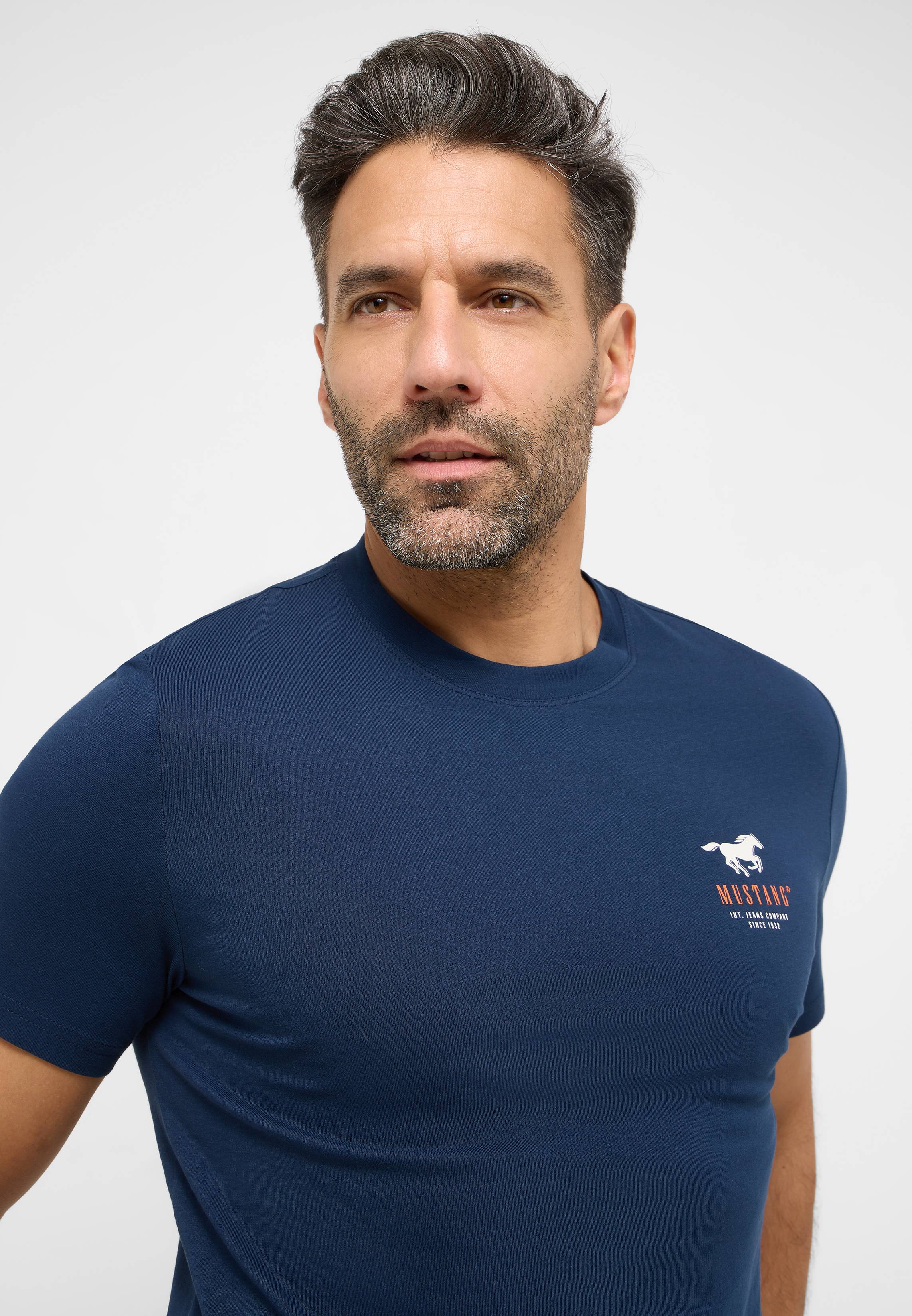 T-shirt, Kopf, Person, Gesicht, Mann