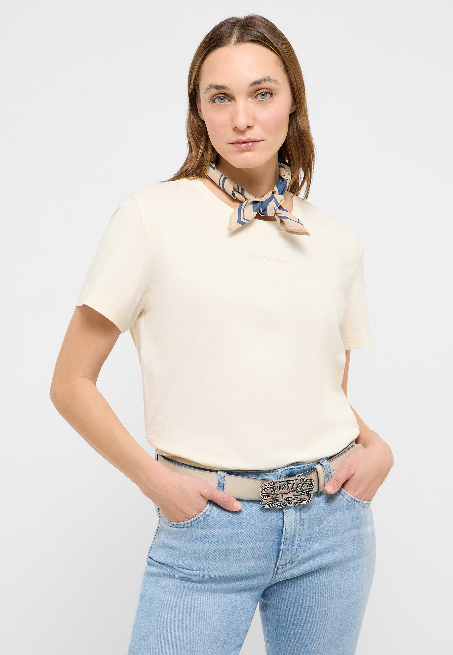 Bluse, Zubehör, Jeans, Person, Frau