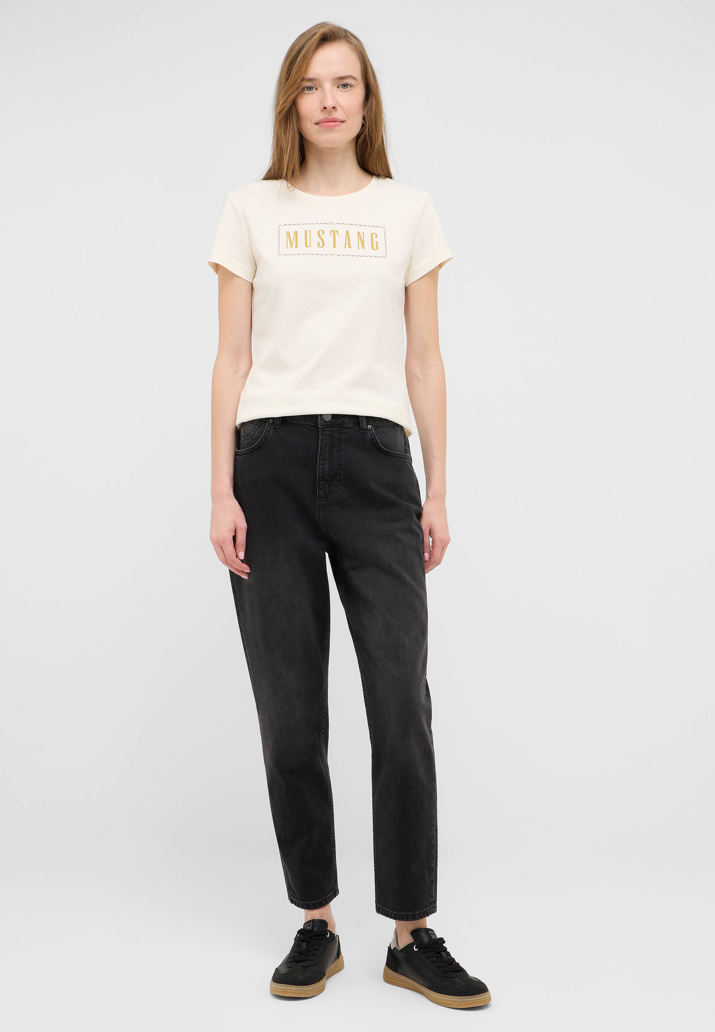 Bekleidung, Hosen, T-shirt, Person, Jeans