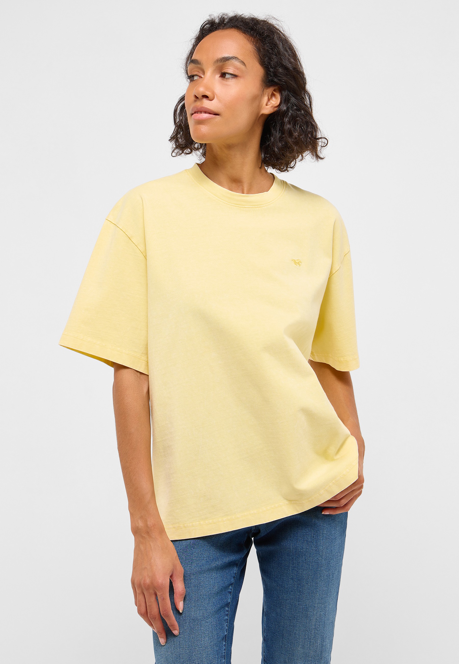 Bluse, Kleidung, T-shirt, Person, Ärmel