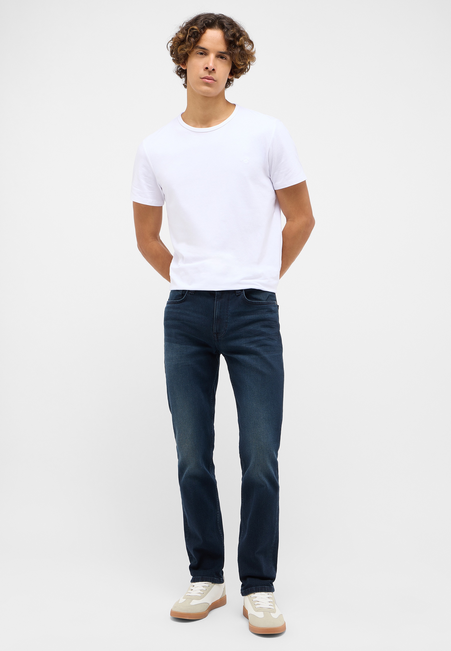 Hosen, T-shirt, Person, Stehend, Jeanshose