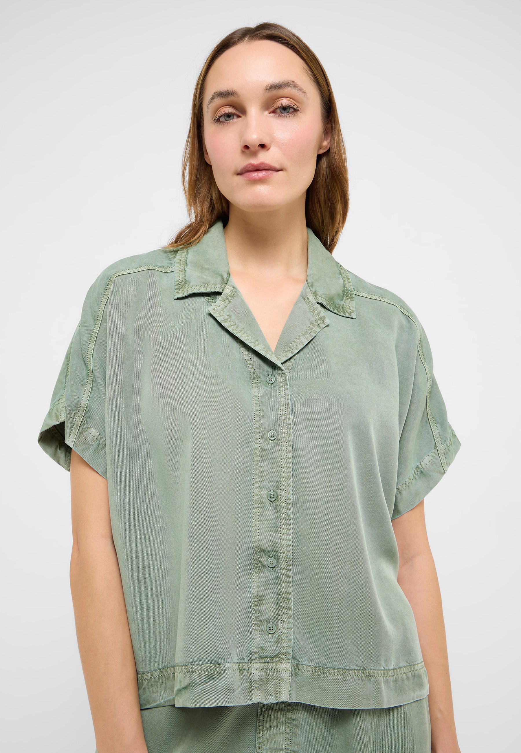 Bluse, Kurzarm, Viskose, Knopfleiste, Gedämpfte Grünfarbe