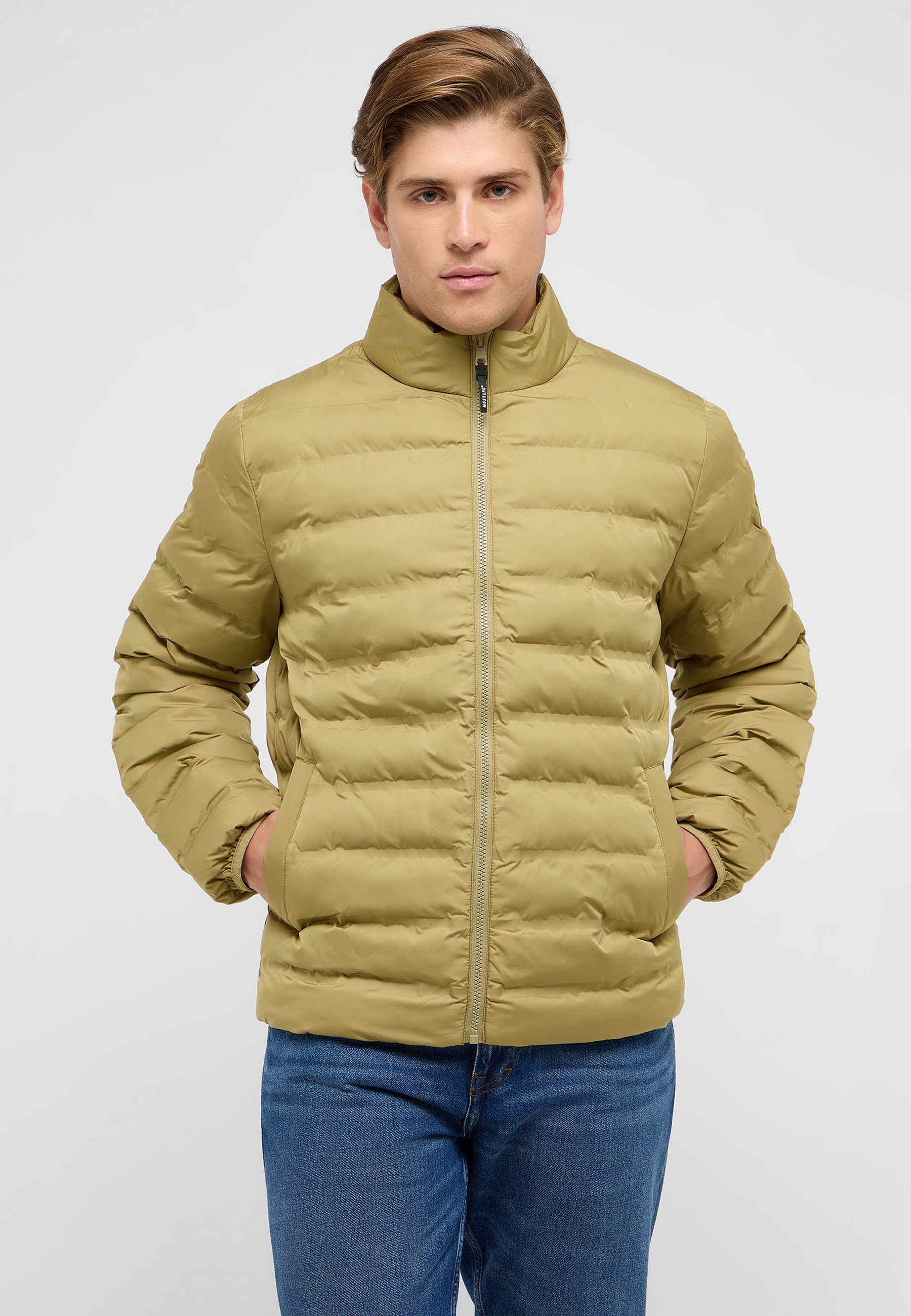 Mantel, Jacke, Person, Jeans, Gesicht