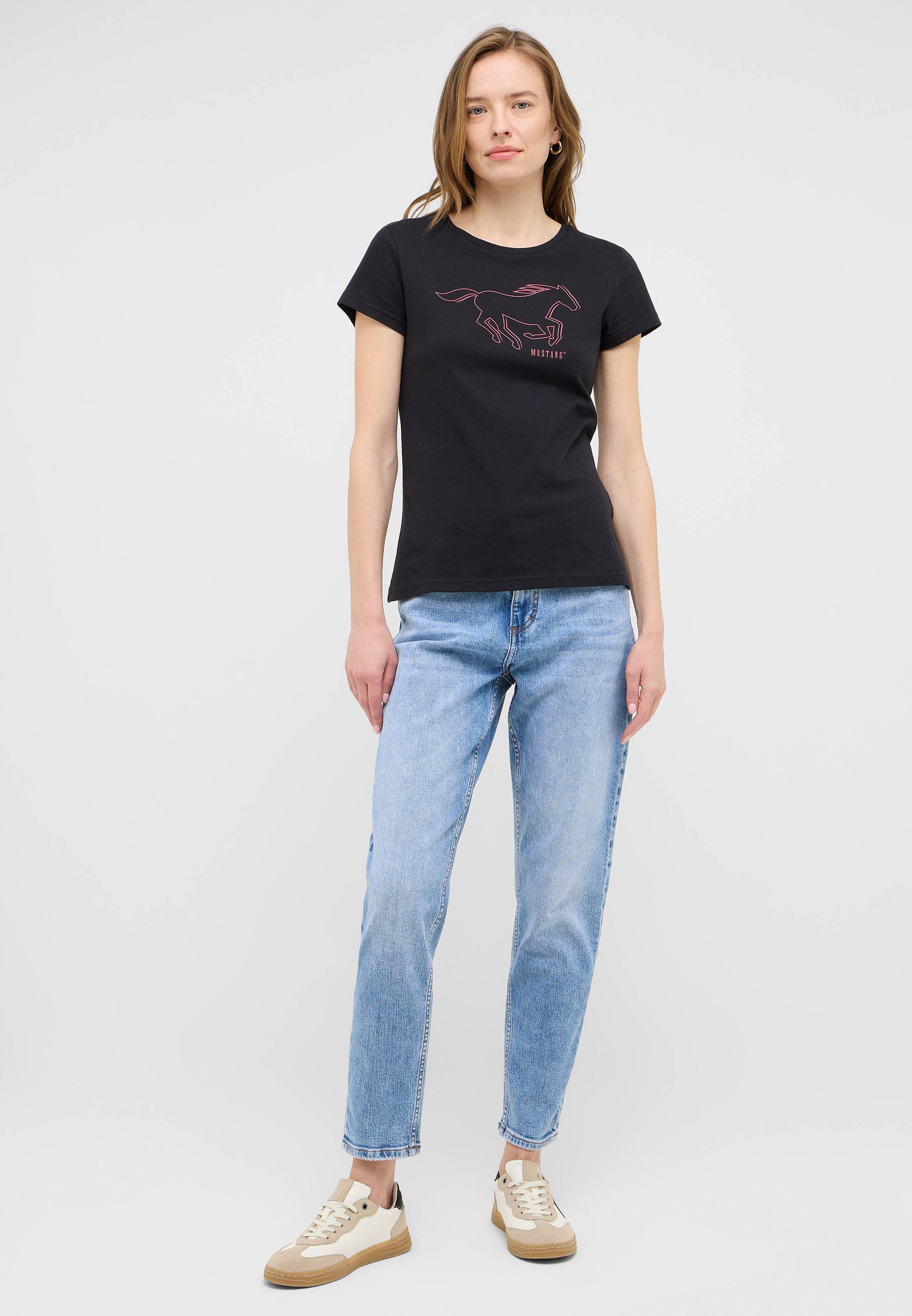 Hosen, Jeans, T-shirt, Person, Jugendlich