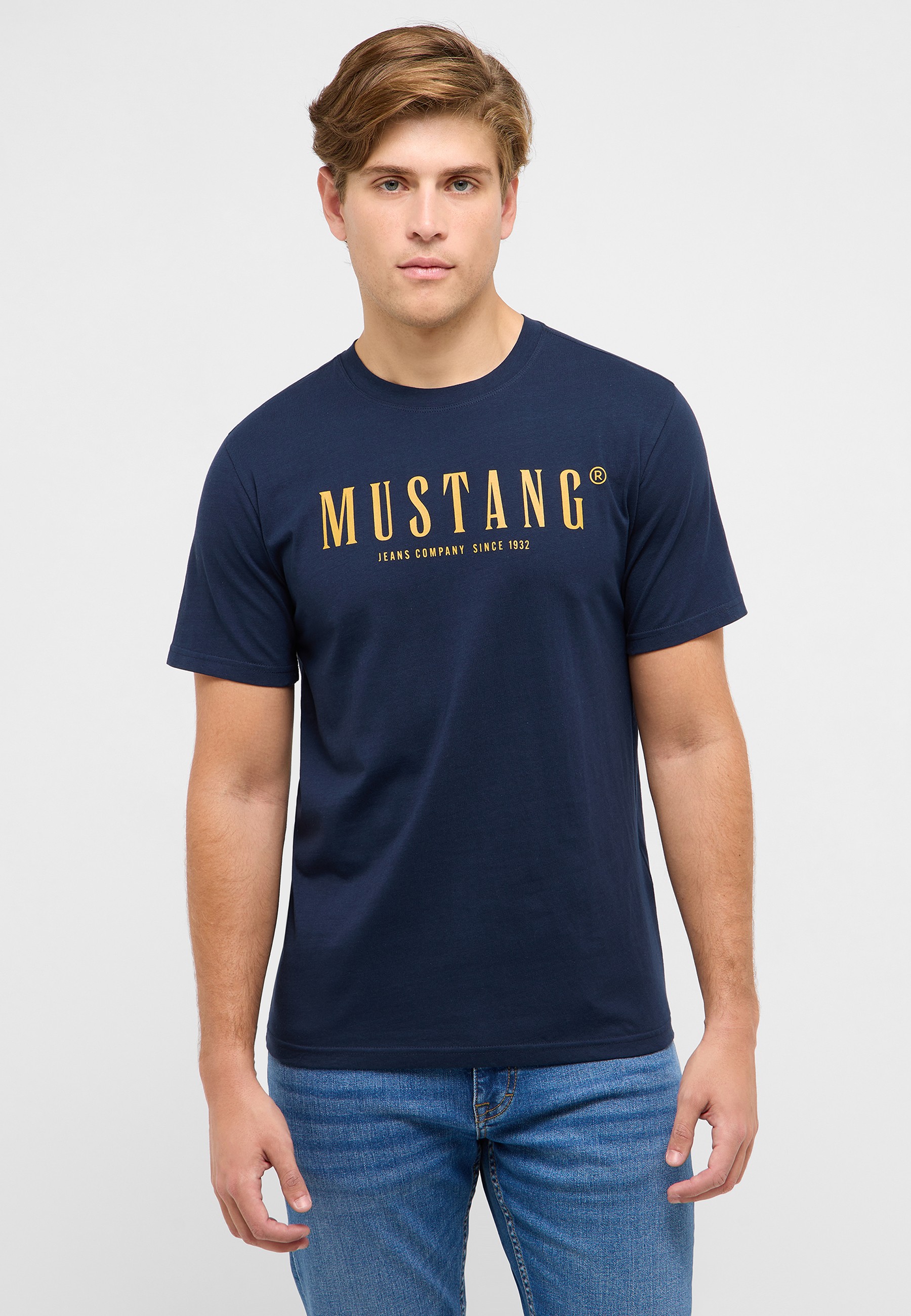 T-shirt, Hemd, Person, Ärmel, Jeans