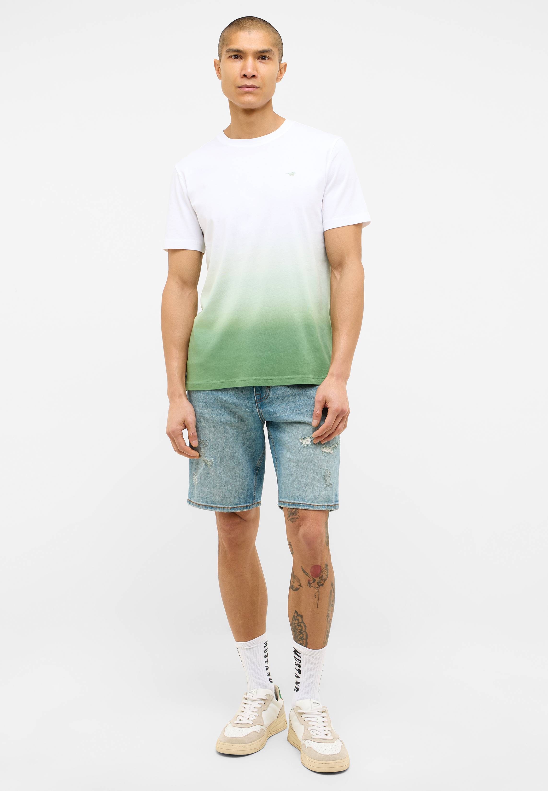 Kurze Hose, T-shirt, Junge, Person, Jugendlich