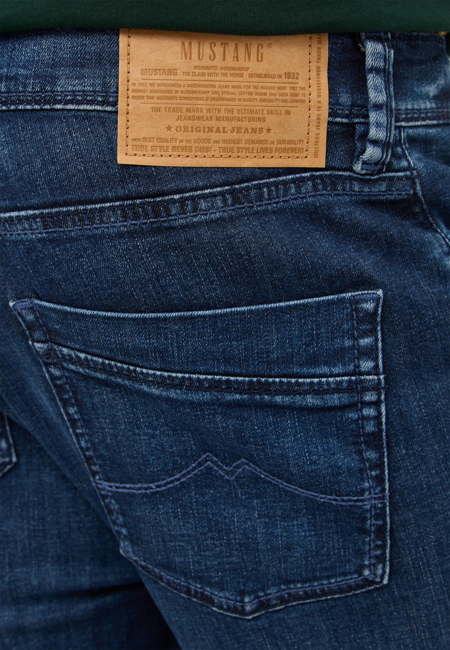 jeans, denim, back pocket, Lederetikett, Nahtung