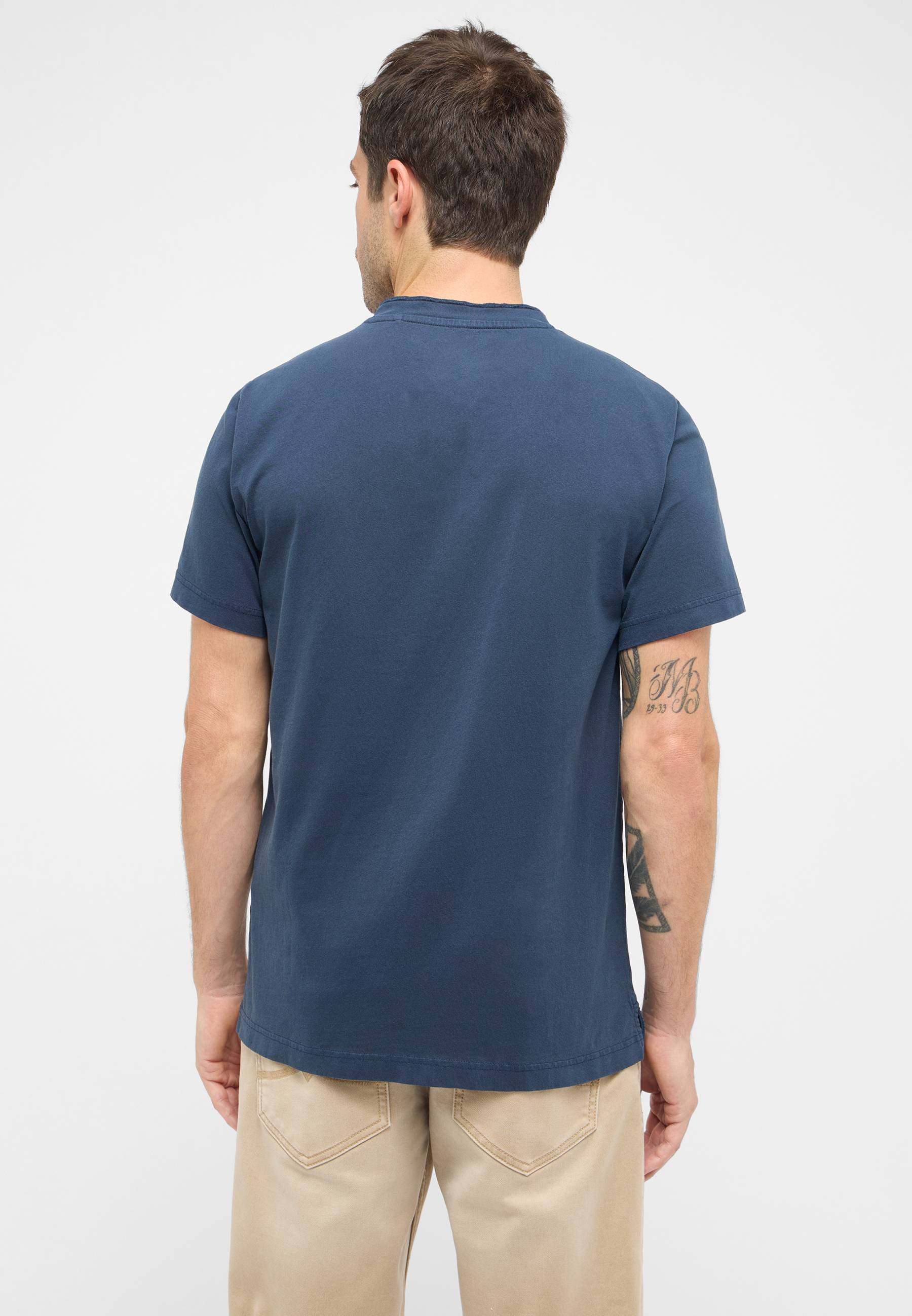T-shirt, Ärmel, Erwachsener, Mann, Person