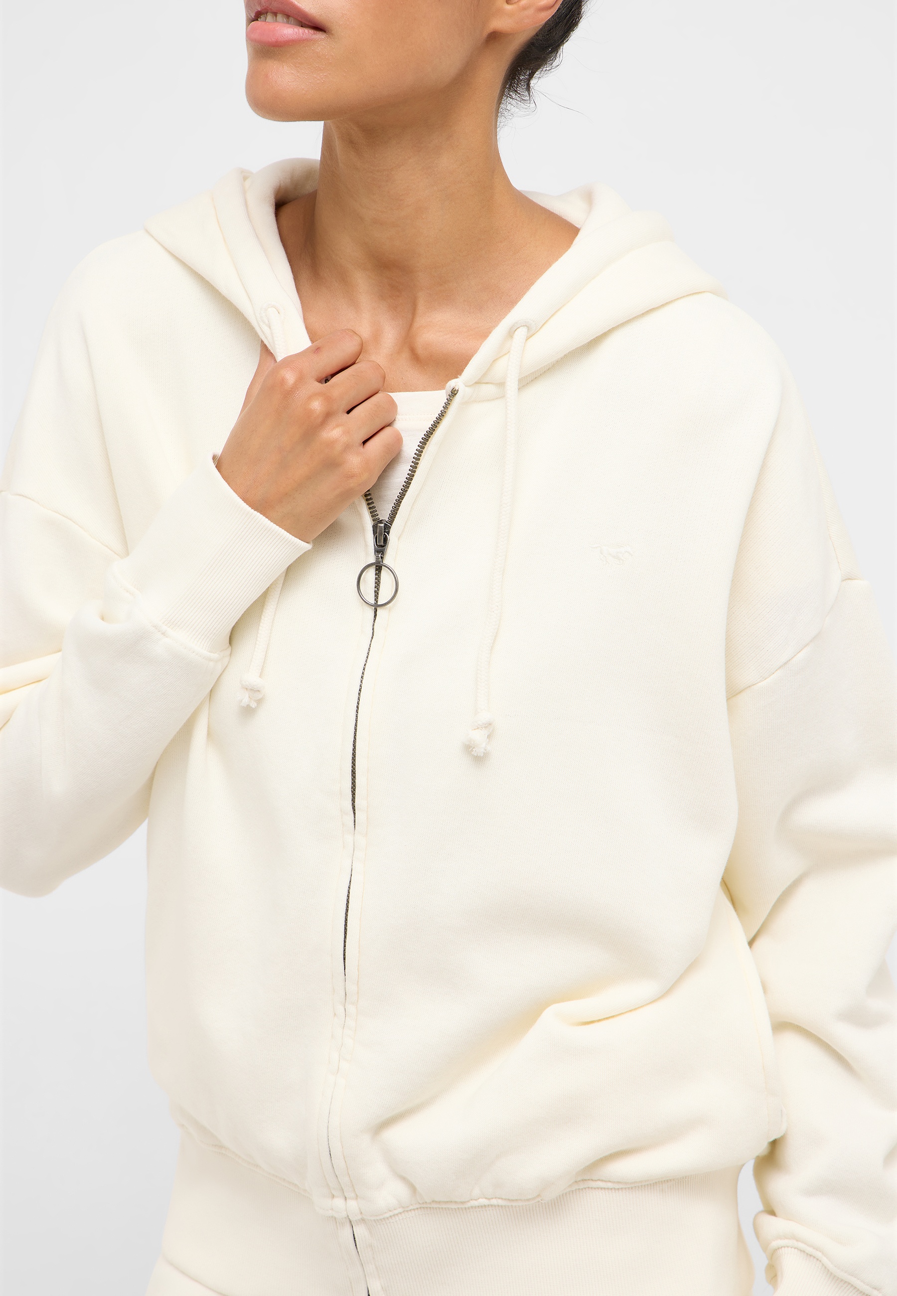 Strickwaren, Pullover, Sweatshirt, Kapuzenpulli, Jacke