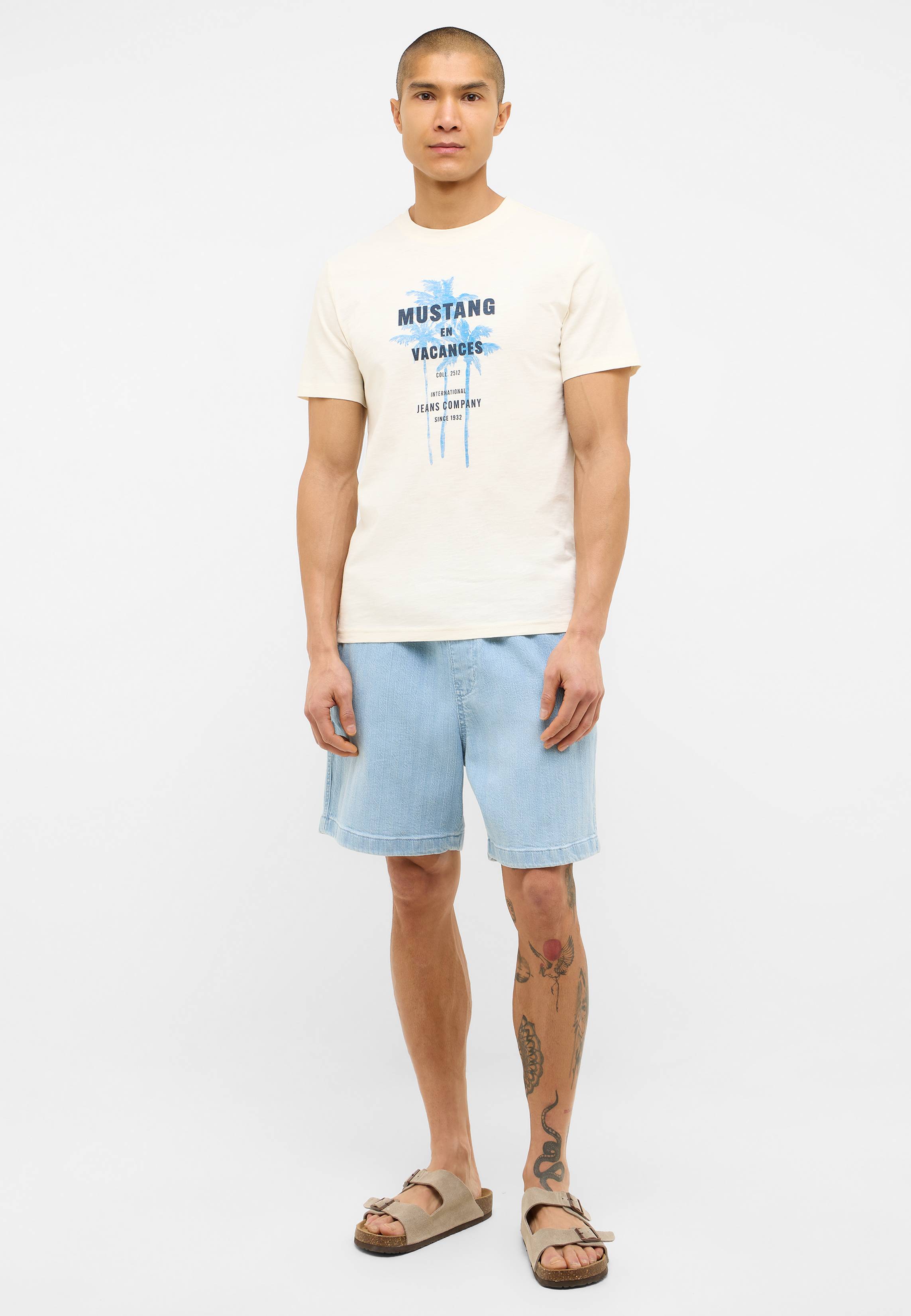 Bekleidung, Kurze Hosen, T-shirt, Sandale, Strandmode