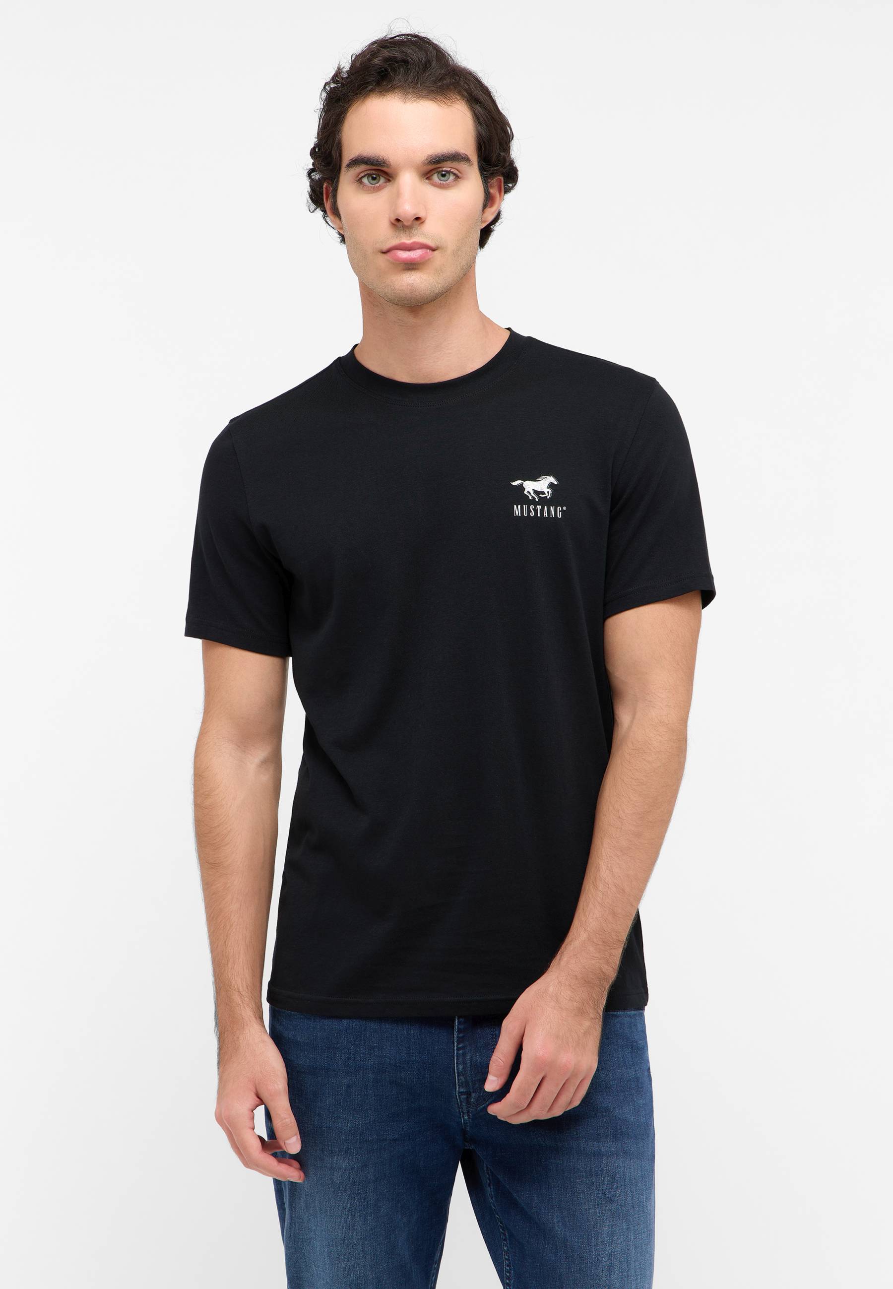 Bekleidung, T-shirt, Ärmel, Person, Hemd