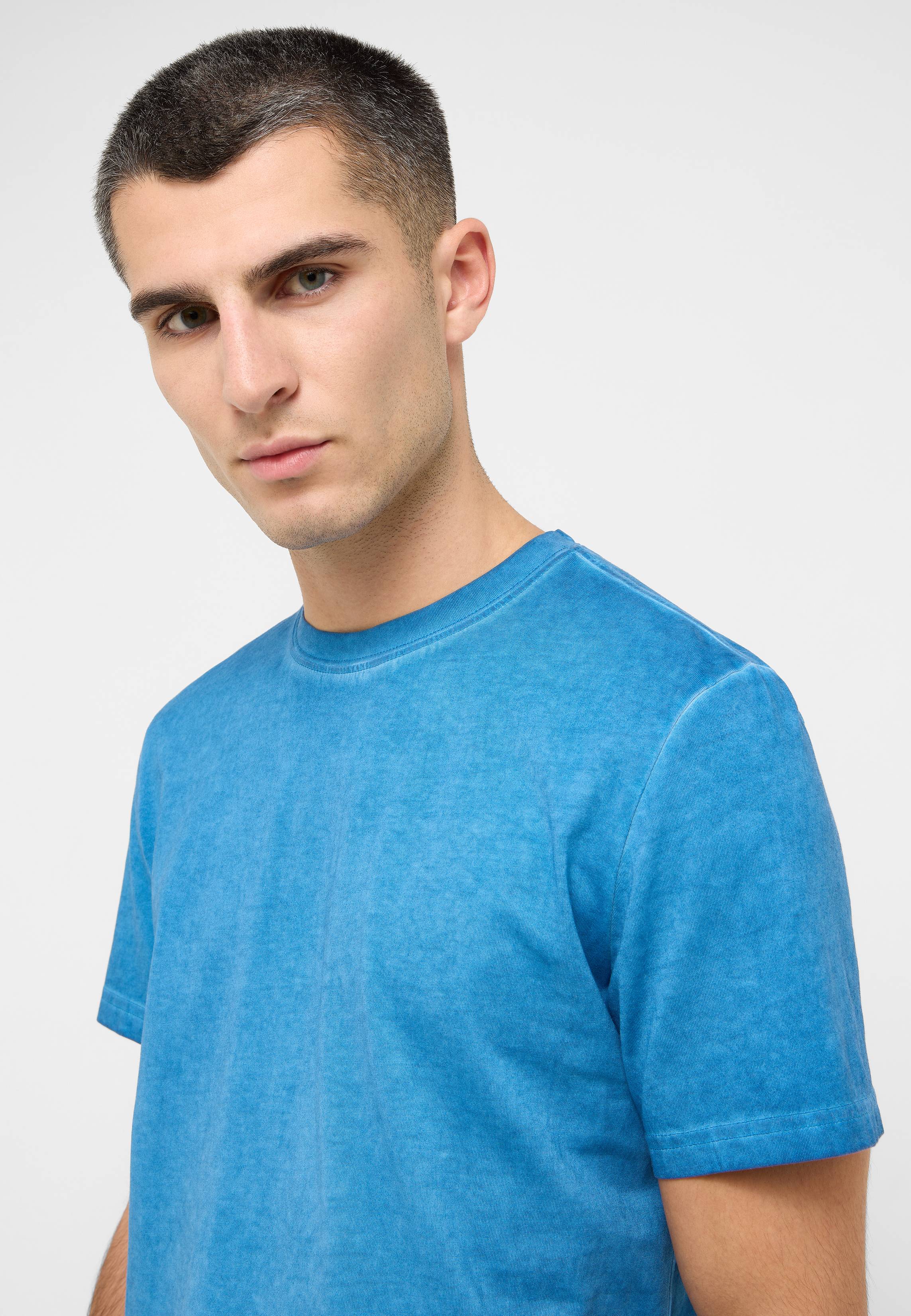 T-shirt, Hals, Person, Portrait, Ärmel