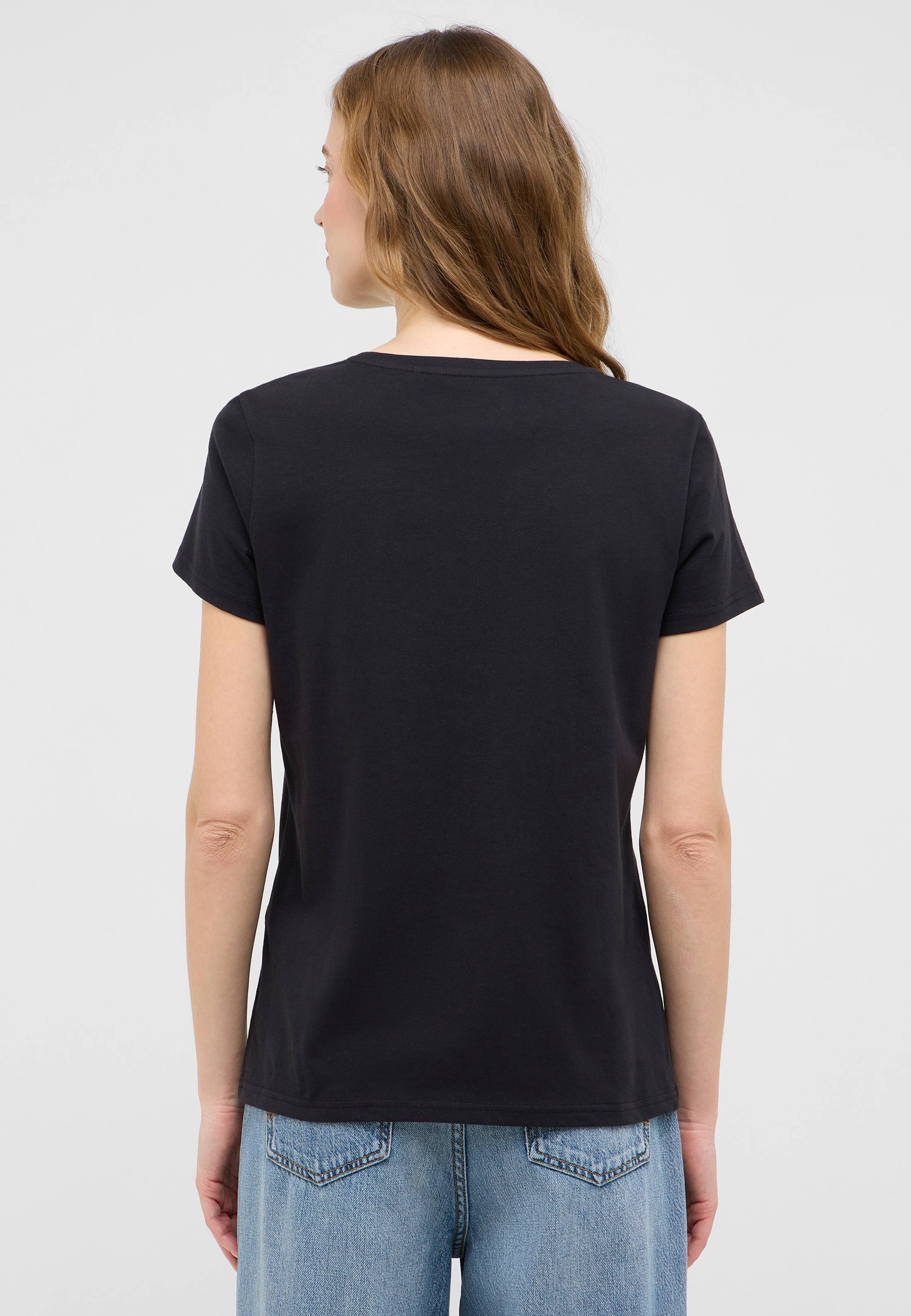 T-shirt, Erwachsener, Weiblich, Person, Frau