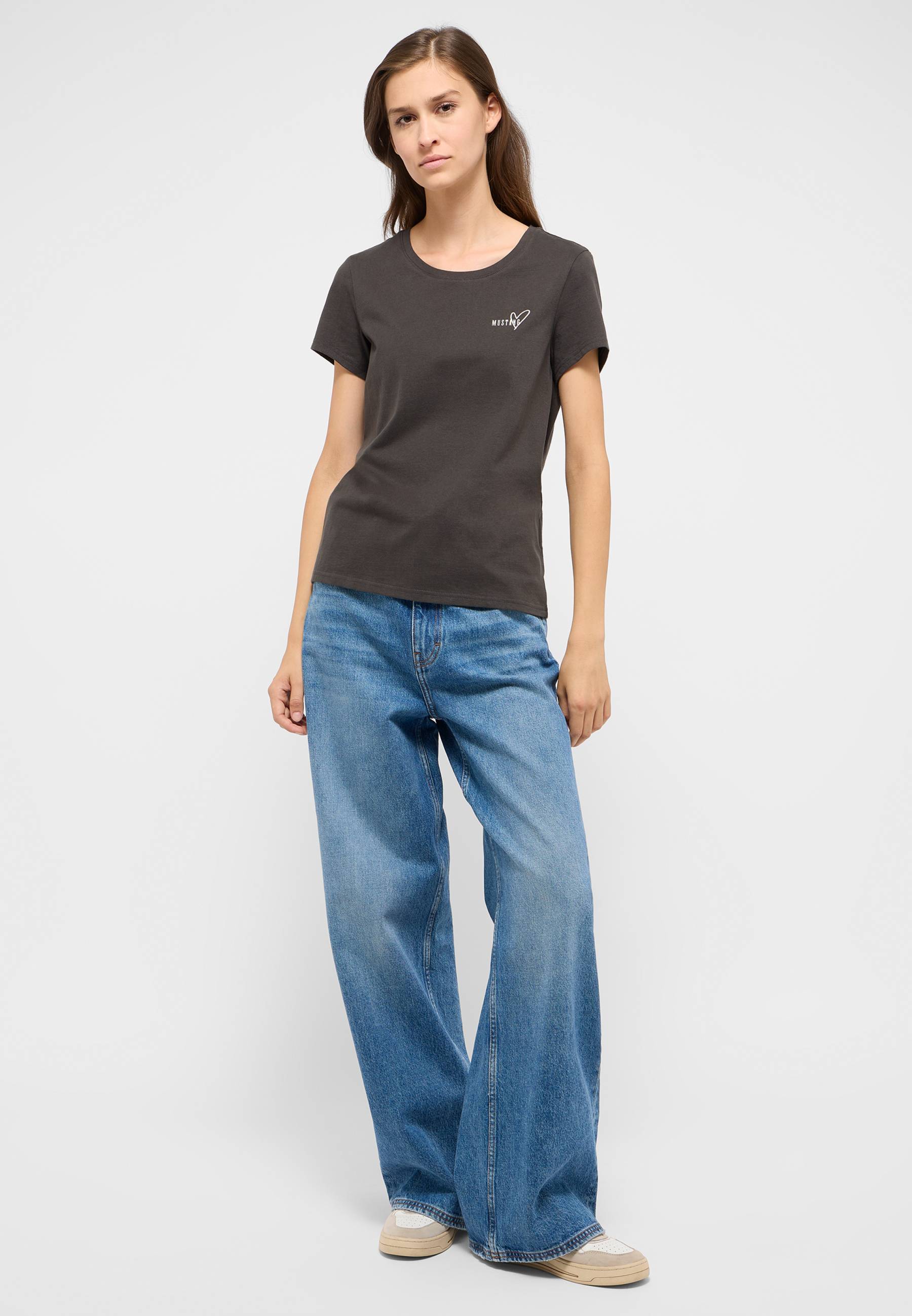 Bekleidung, Hosen, Jeans, Person, T-shirt